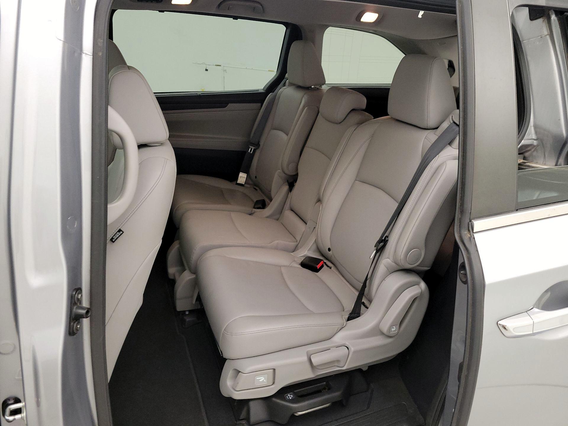Thumbnail: 2018 Honda Odyssey - 20