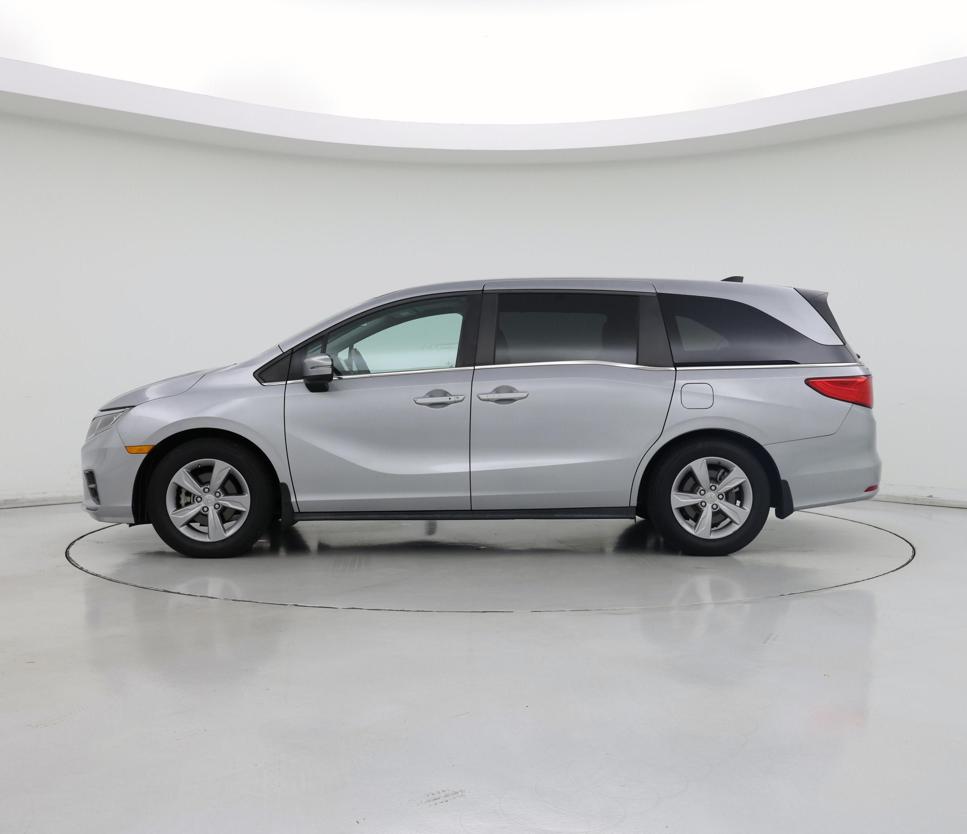 Thumbnail: 2018 Honda Odyssey - 3