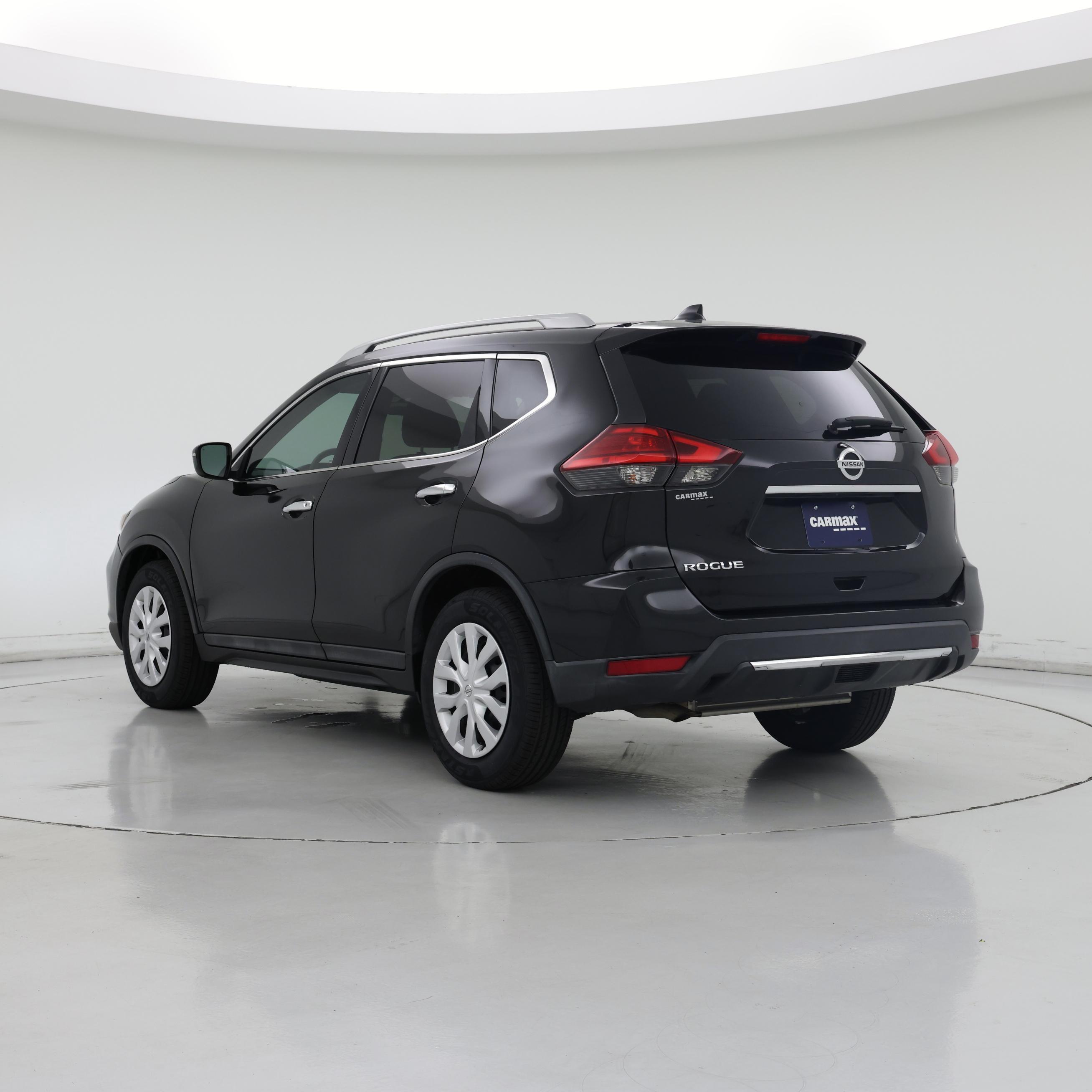 Thumbnail: 2017 Nissan Rogue - 2