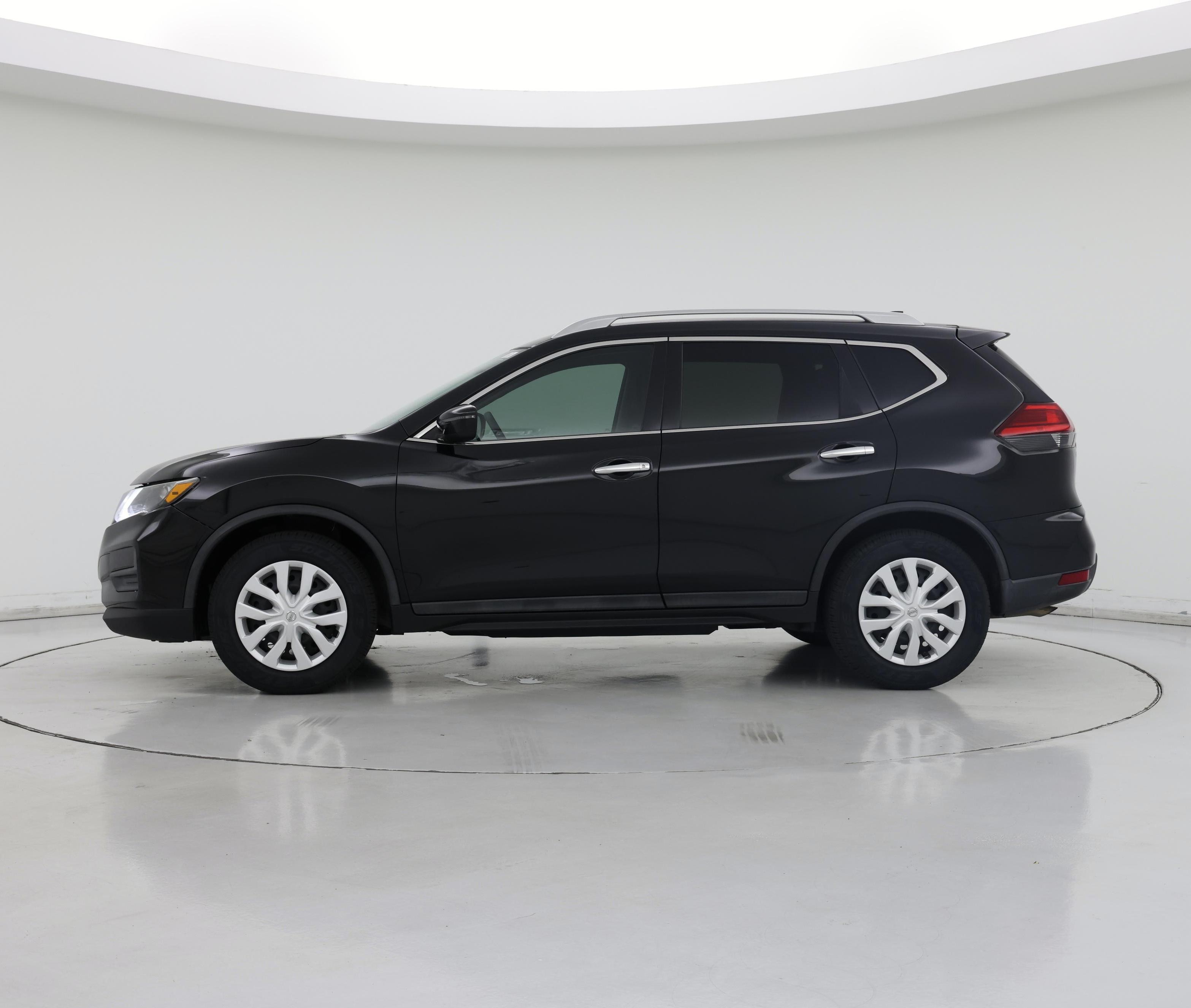 Thumbnail: 2017 Nissan Rogue - 3