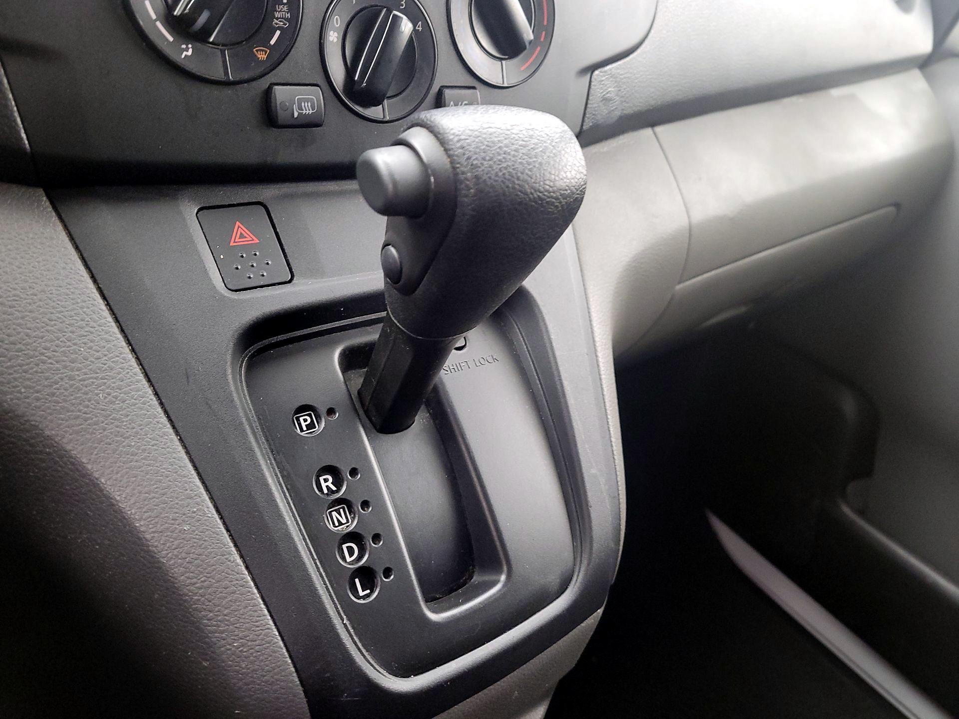 Thumbnail: 2021 Nissan NV200 - 17