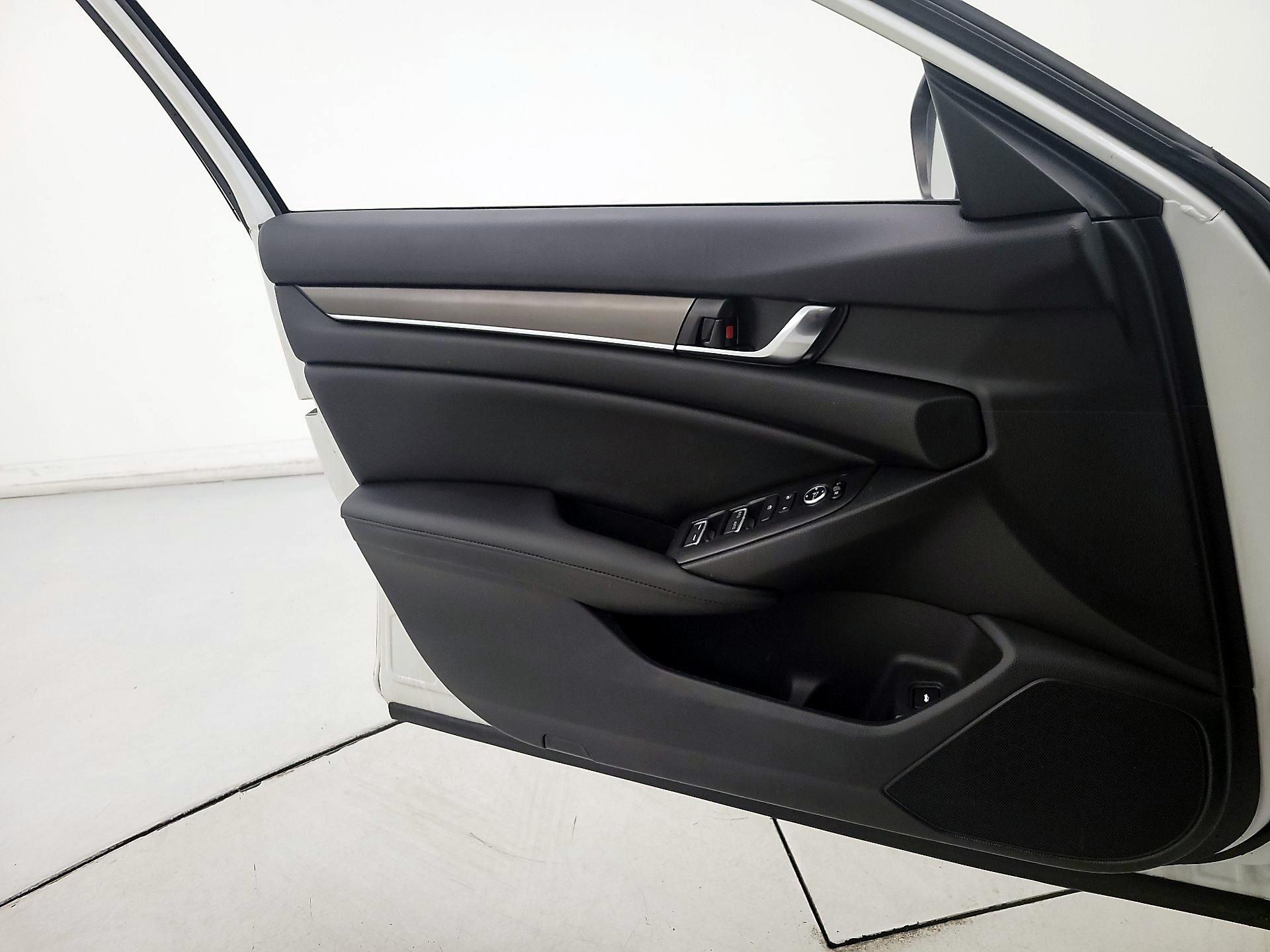 Thumbnail: 2020 Honda Accord - 12