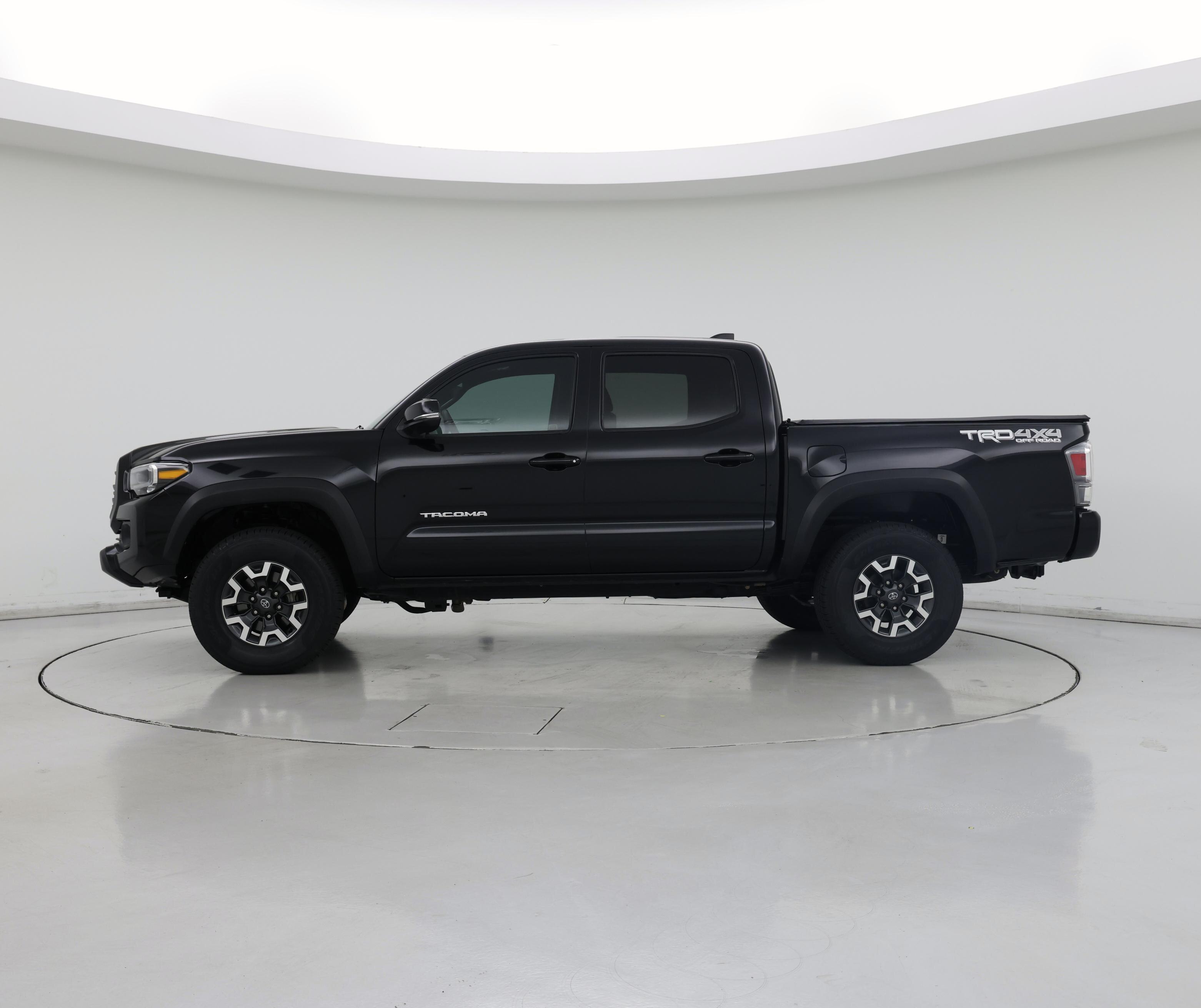 Thumbnail: 2021 Toyota Tacoma - 3
