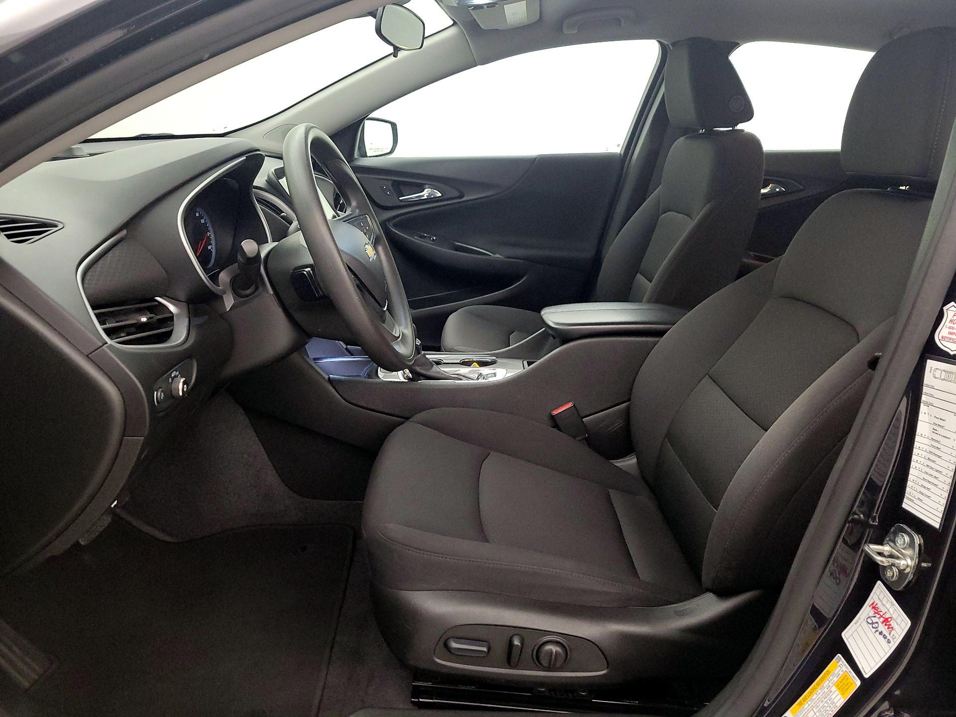 Thumbnail: 2023 Chevrolet Malibu - 11