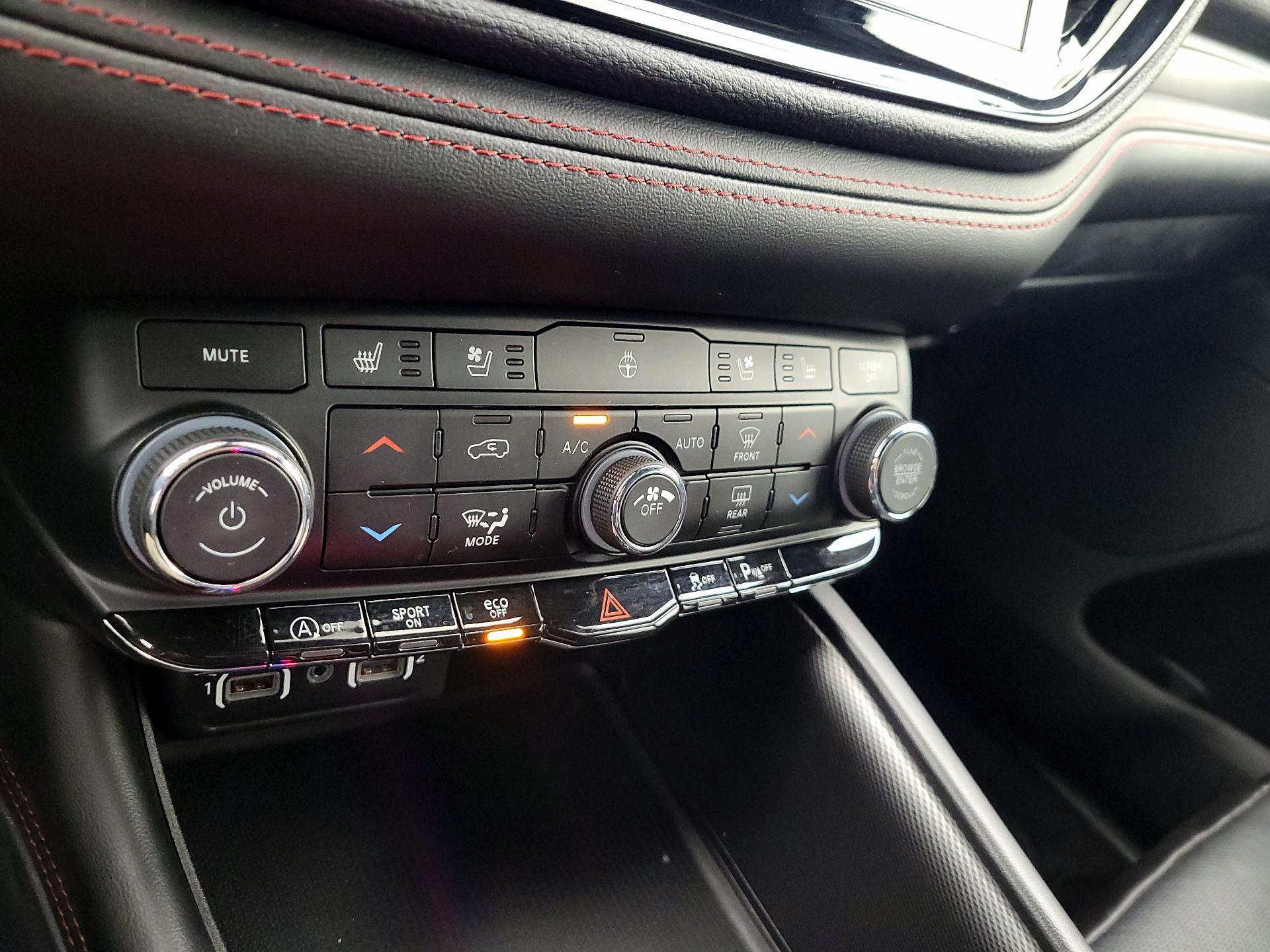 Thumbnail: 2023 Dodge Durango - 17