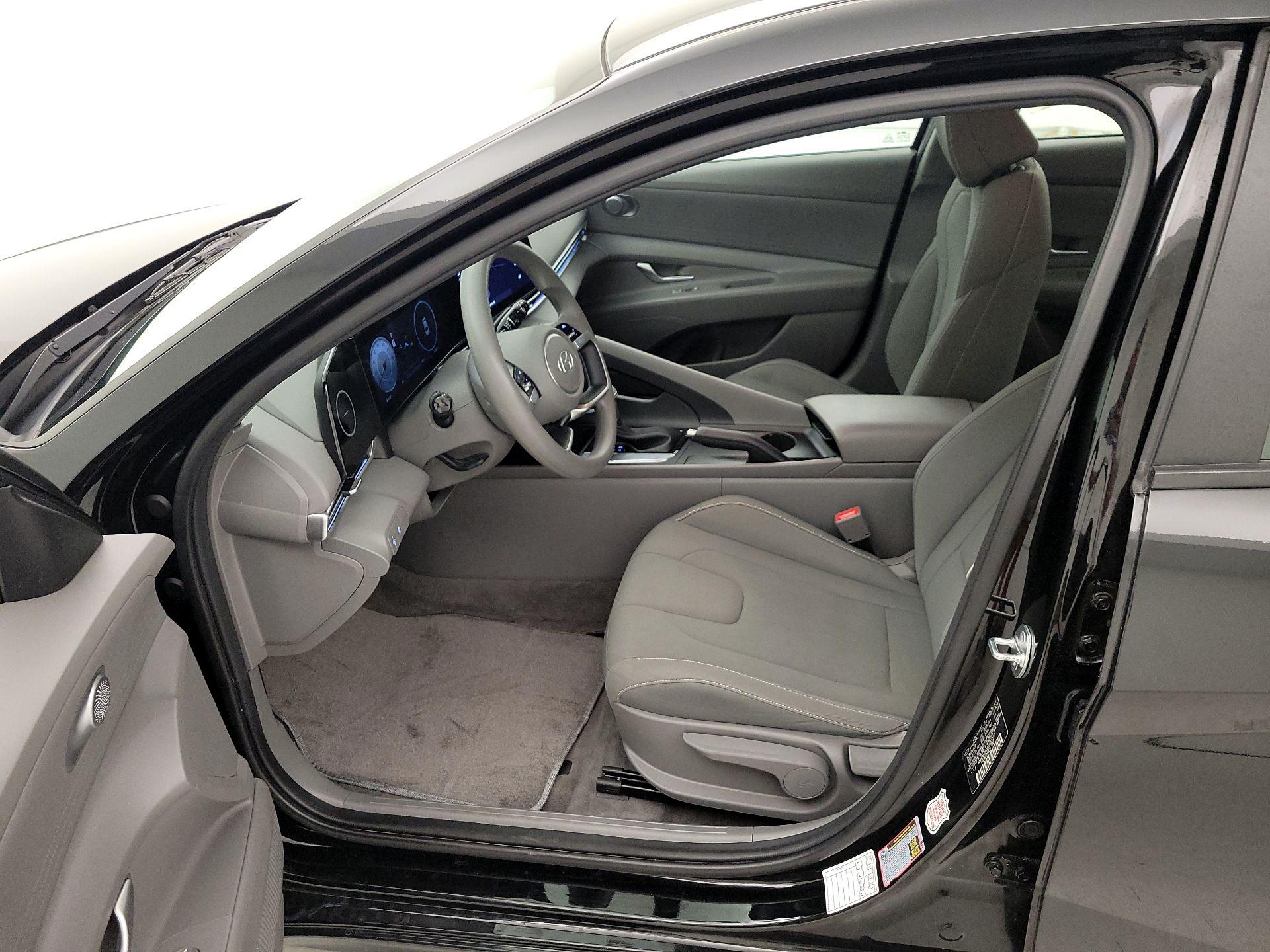 Thumbnail: 2024 Hyundai Elantra - 11