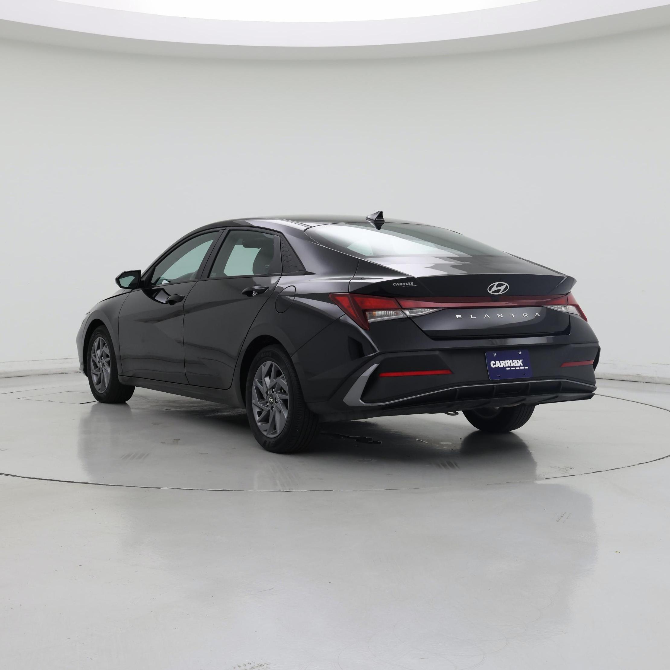 Thumbnail: 2024 Hyundai Elantra - 2