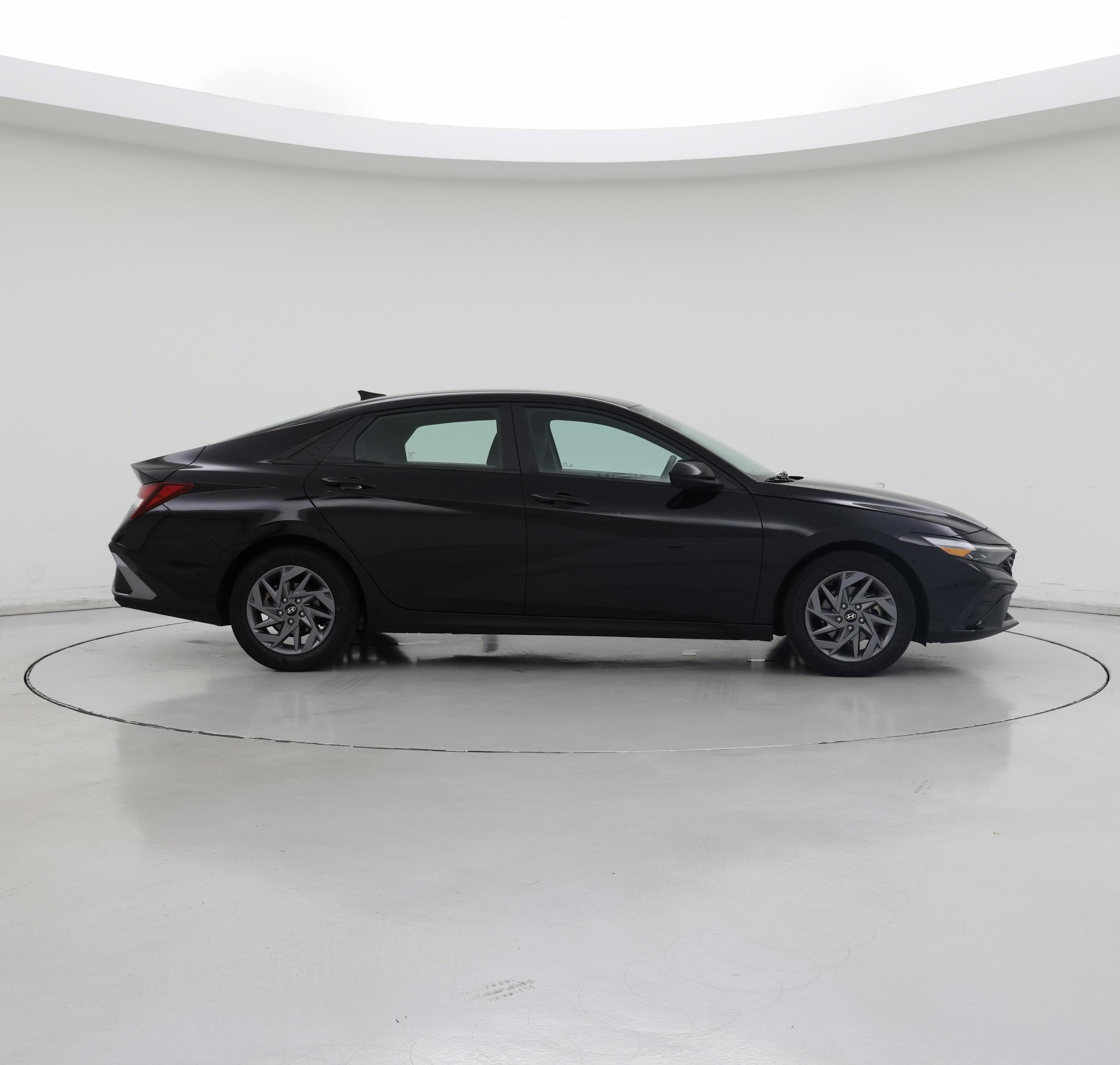 Thumbnail: 2024 Hyundai Elantra - 7