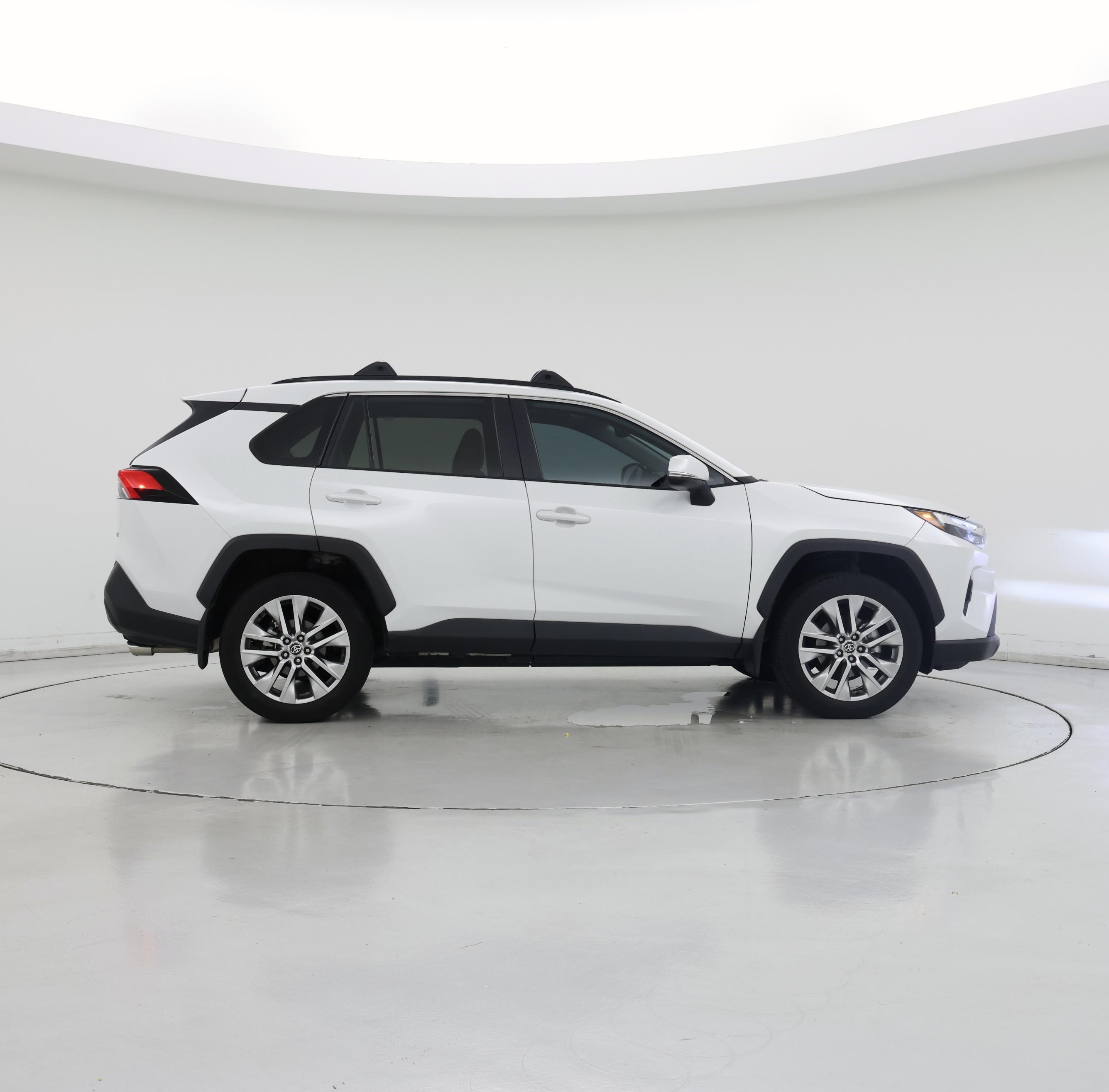 Thumbnail: 2023 Toyota RAV4 - 7
