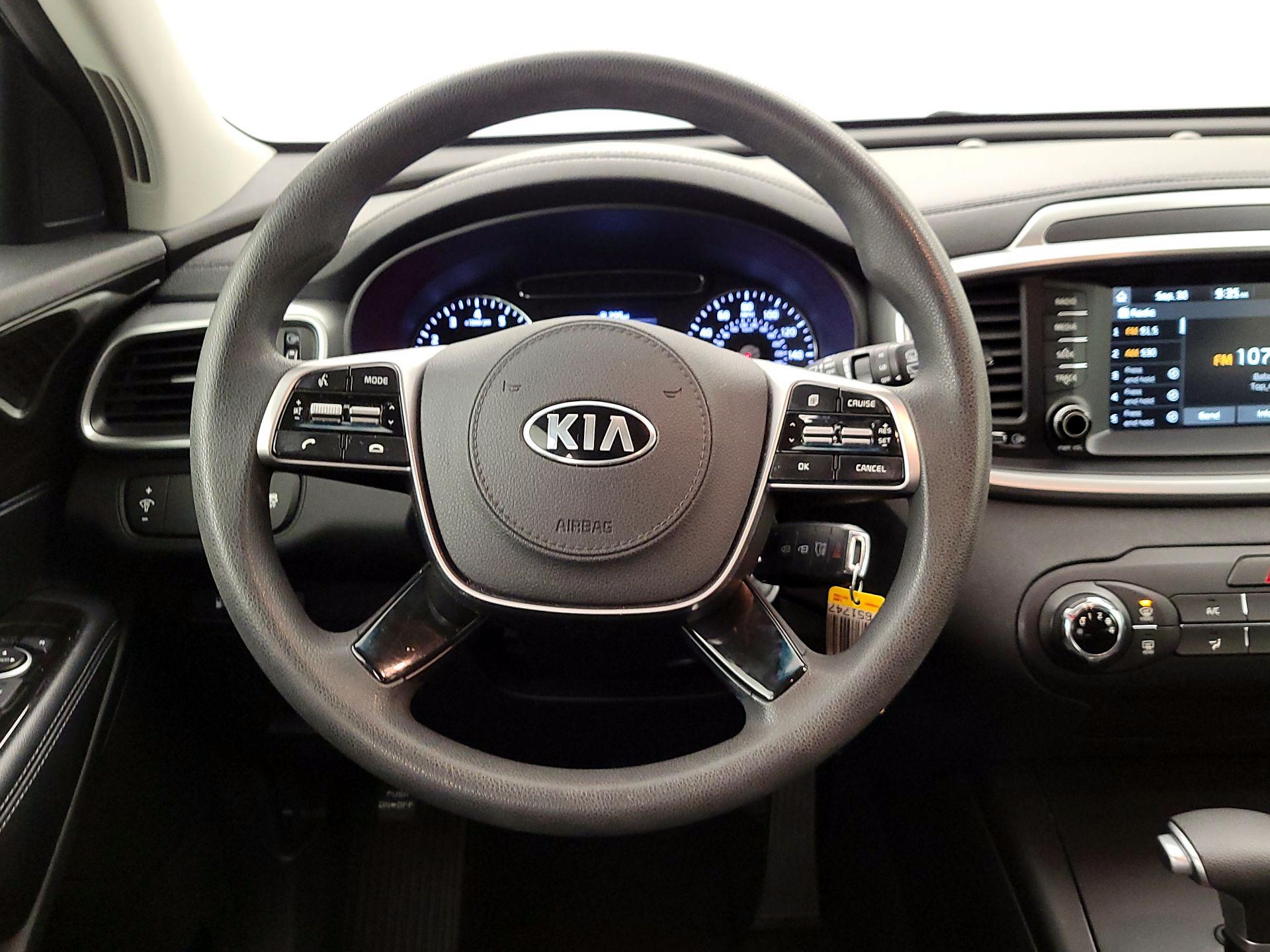 Thumbnail: 2020 Kia Sorento - 10