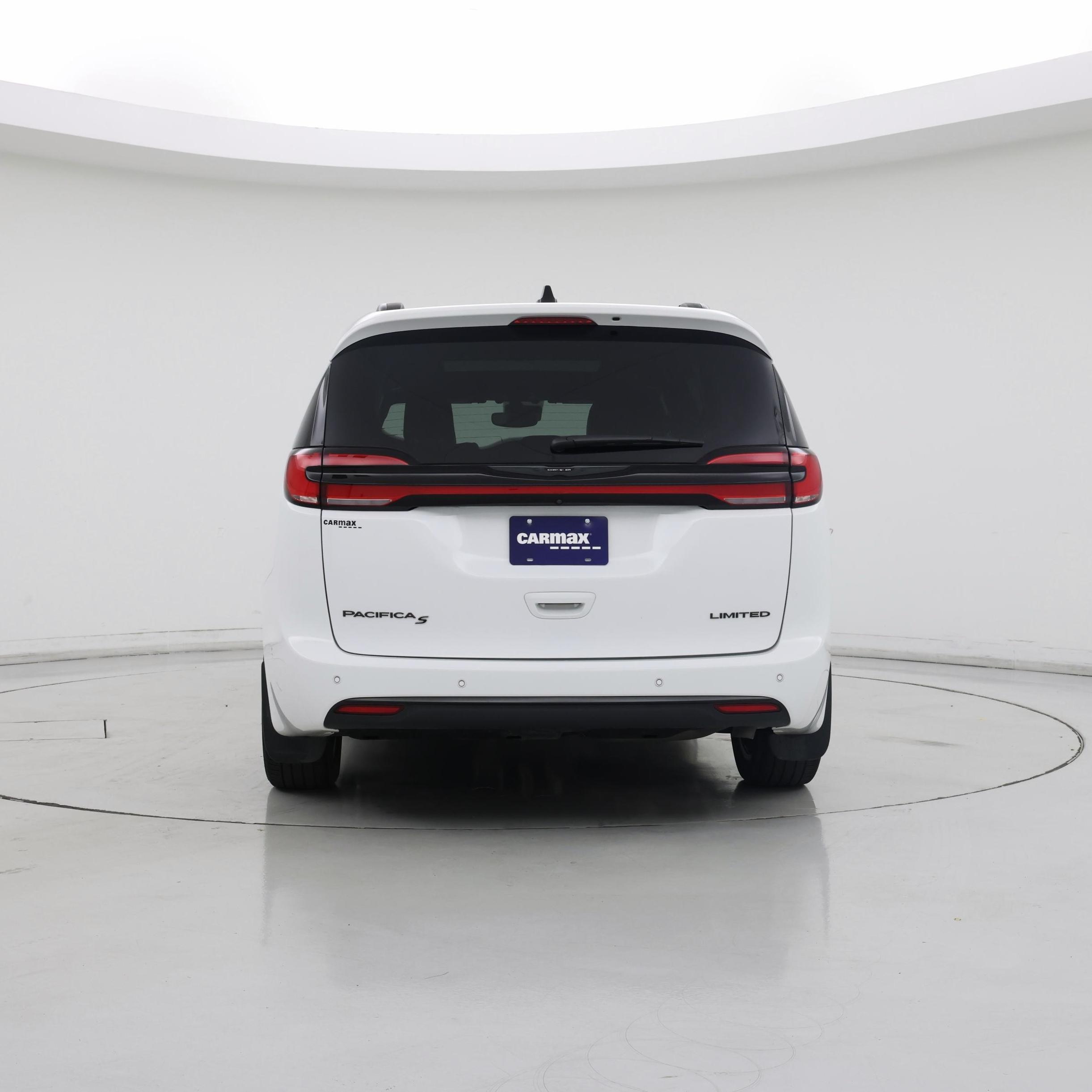 Thumbnail: 2024 Chrysler Pacifica - 6