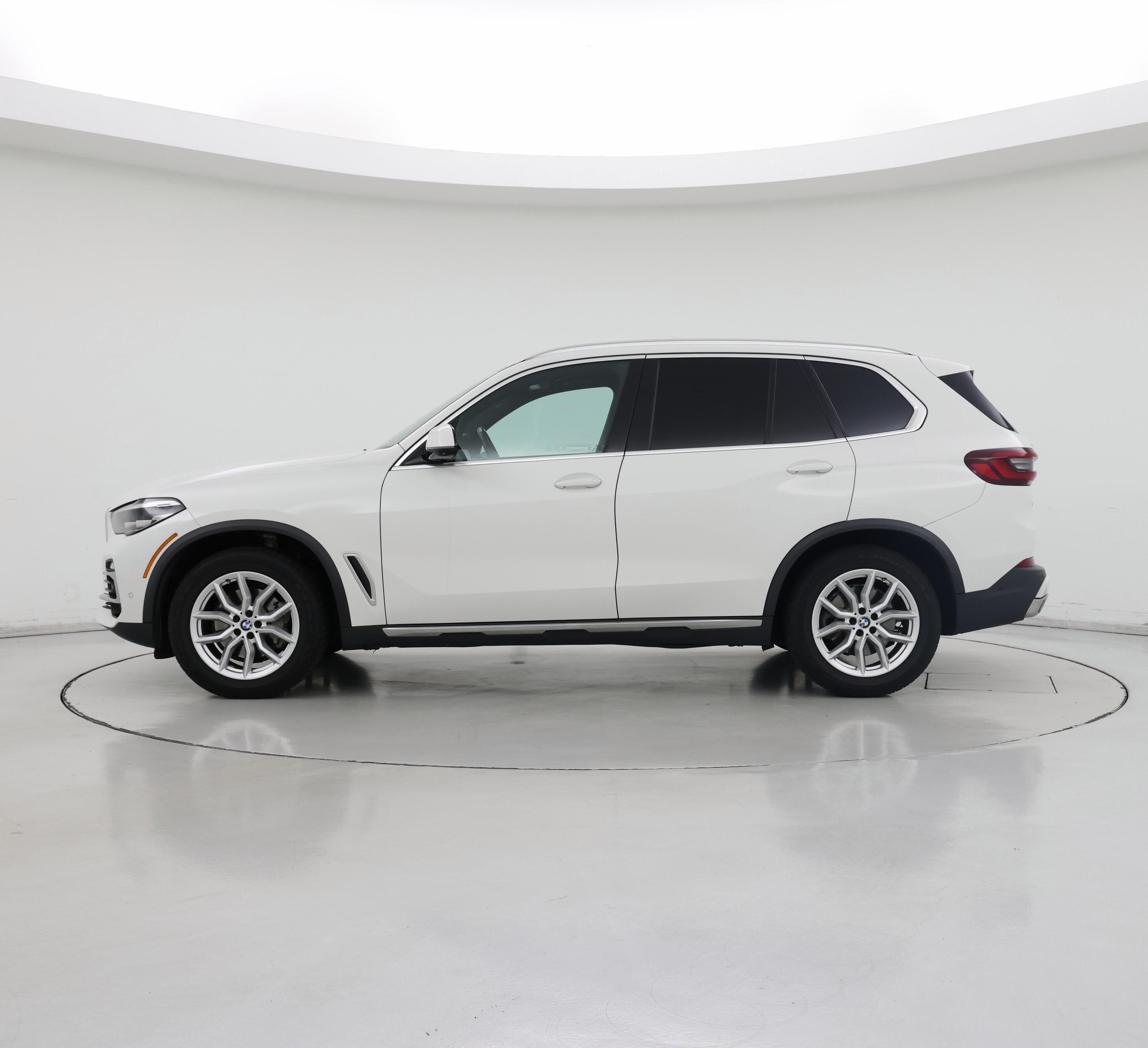 Thumbnail: 2020 BMW X5 - 3