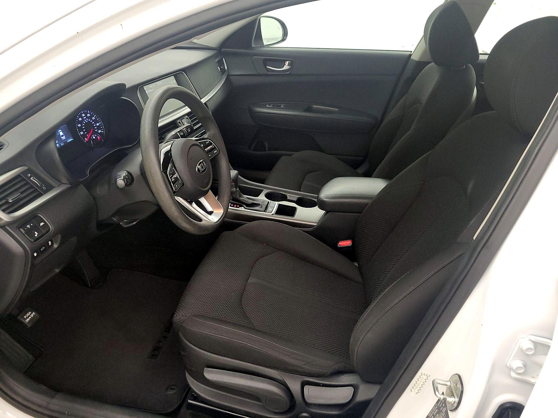 Thumbnail: 2019 Kia Optima - 11