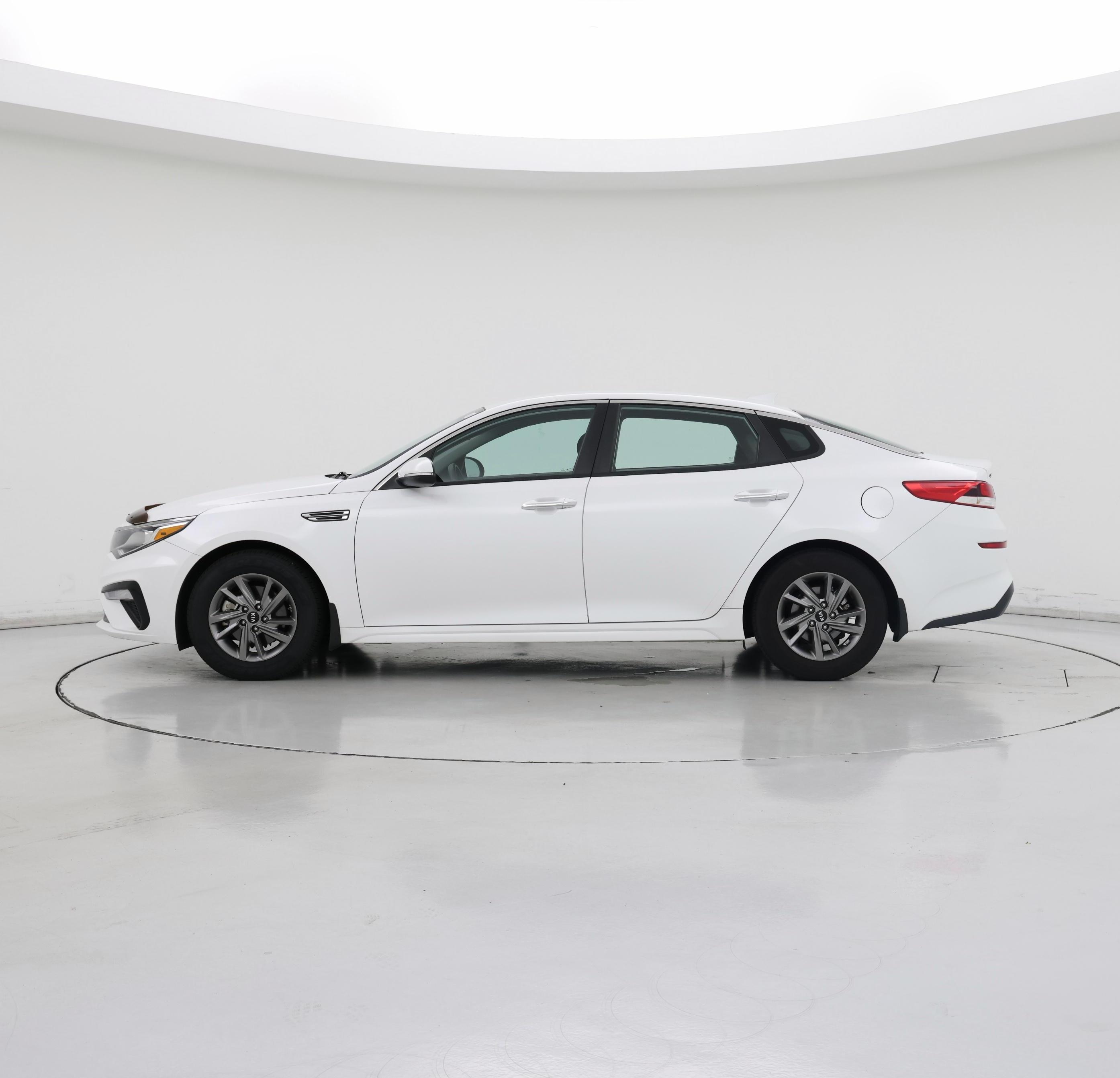 Thumbnail: 2019 Kia Optima - 3