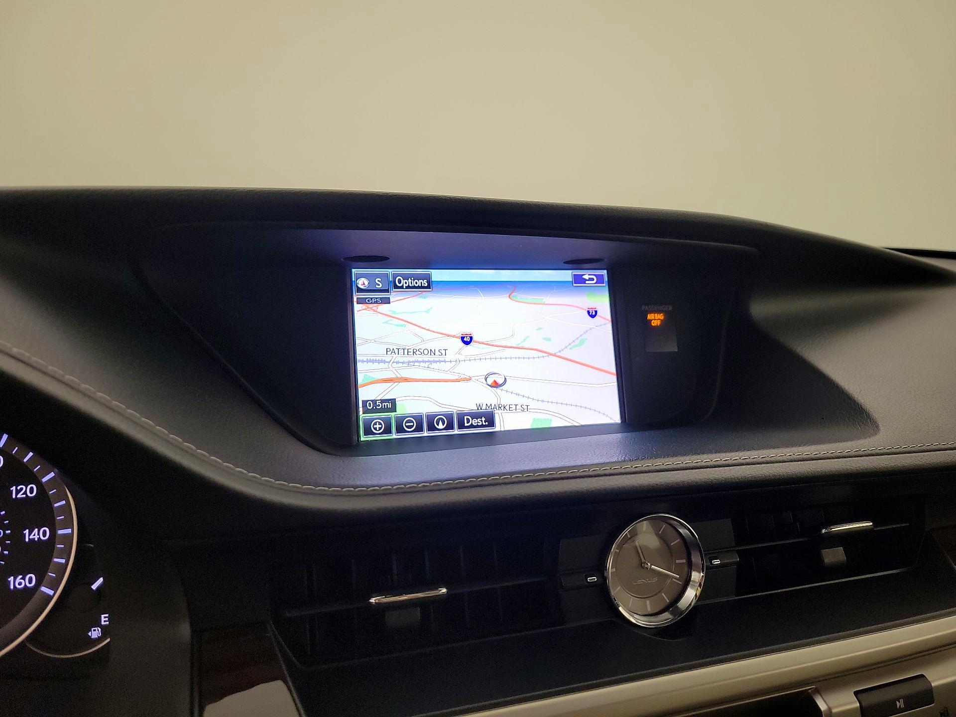 Thumbnail: 2016 Lexus ES - 14
