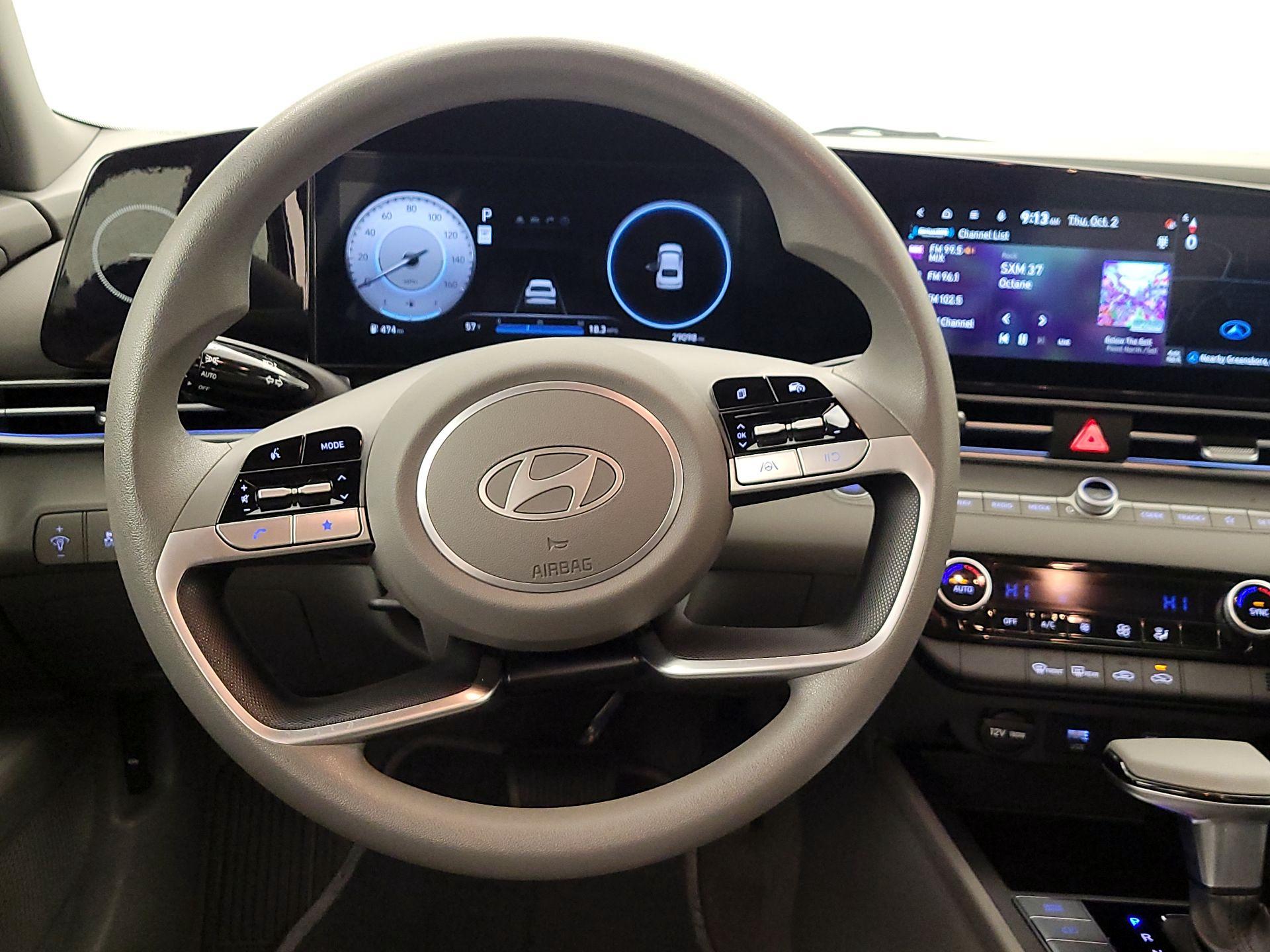 Thumbnail: 2024 Hyundai Elantra - 10