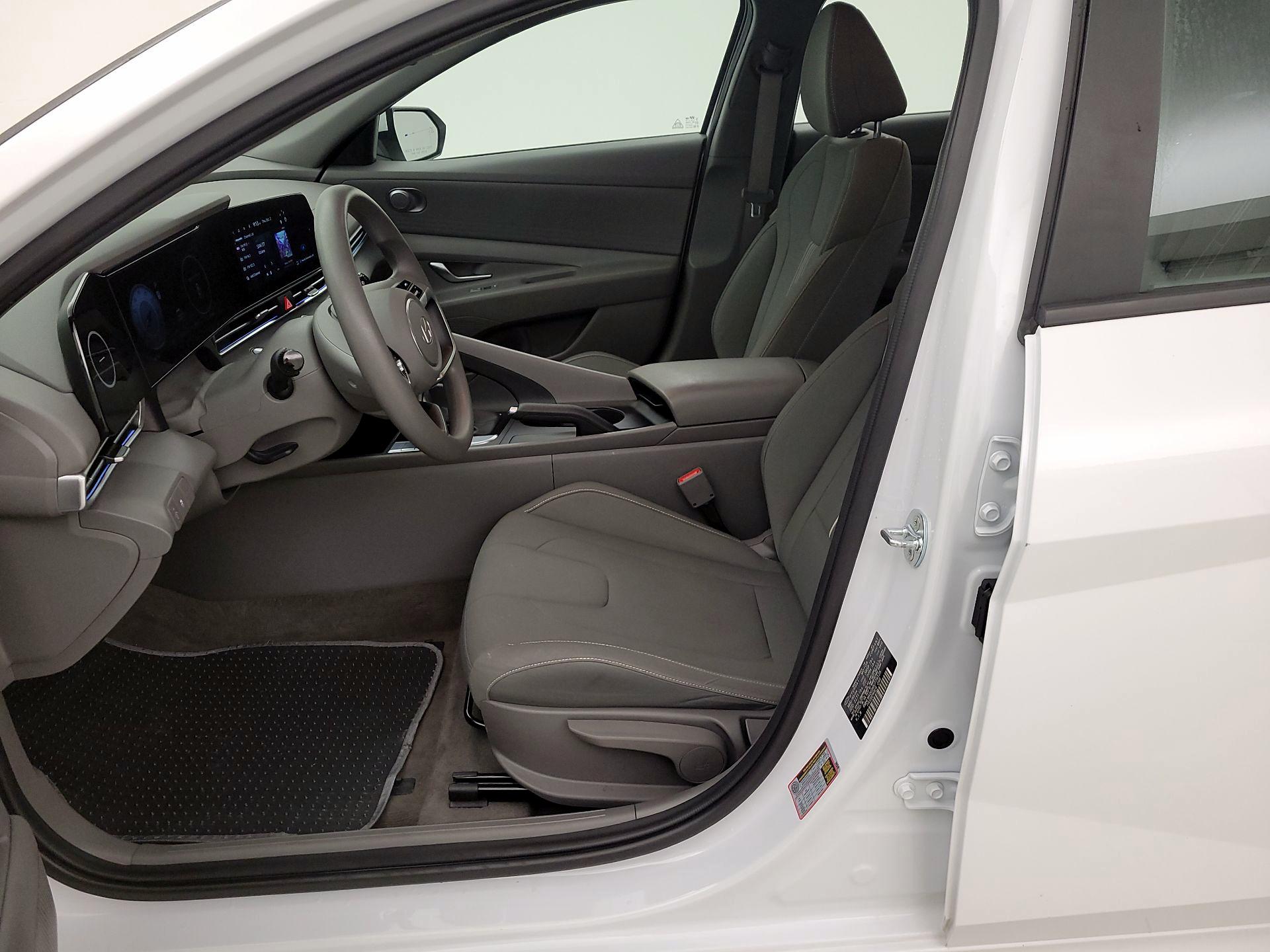 Thumbnail: 2024 Hyundai Elantra - 11