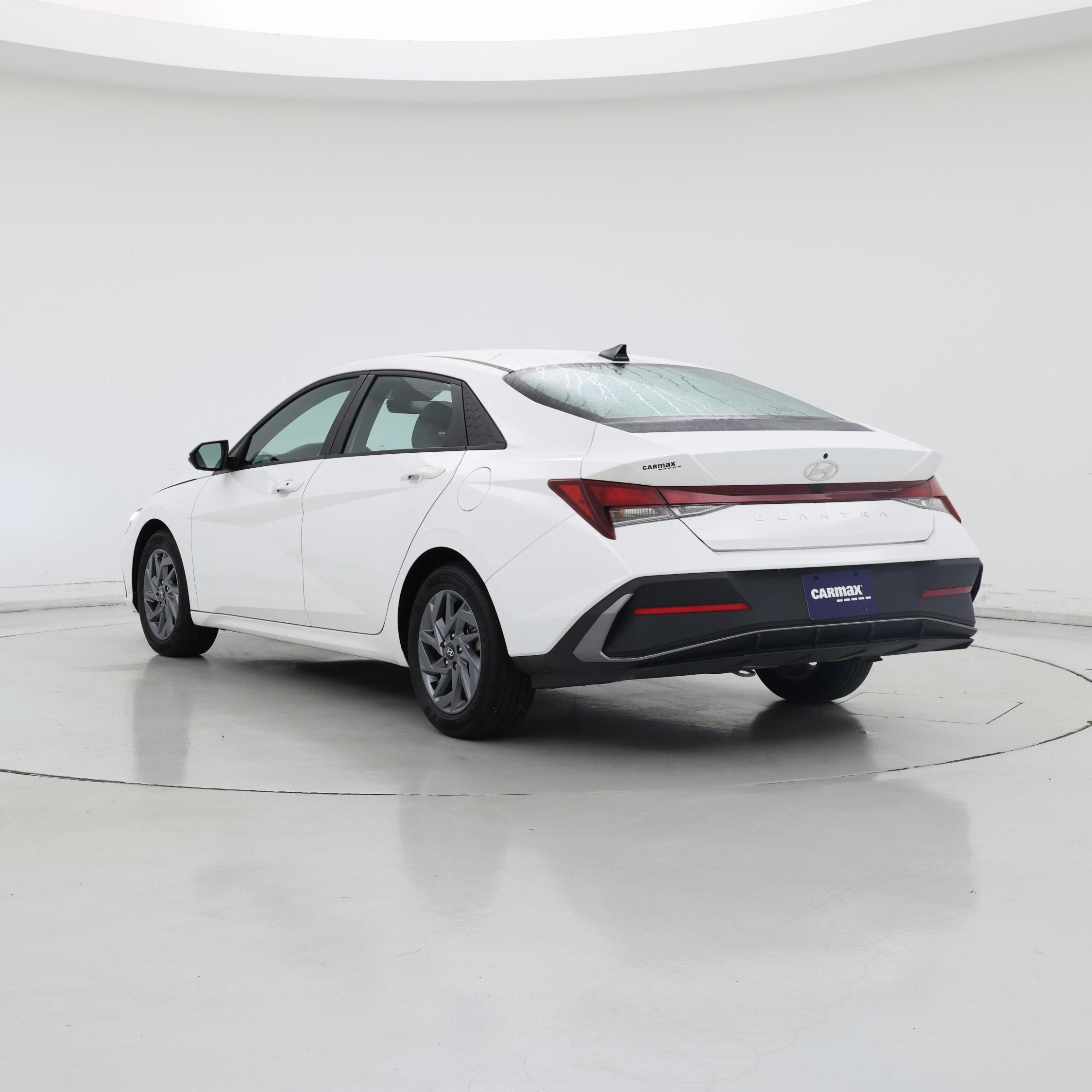 Thumbnail: 2024 Hyundai Elantra - 2