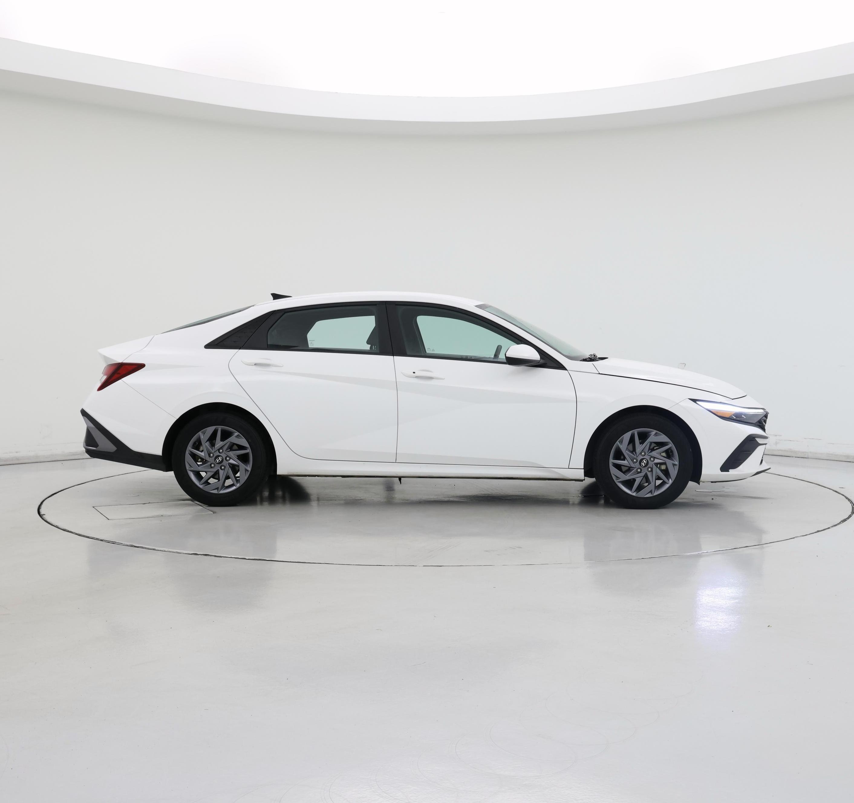 Thumbnail: 2024 Hyundai Elantra - 7