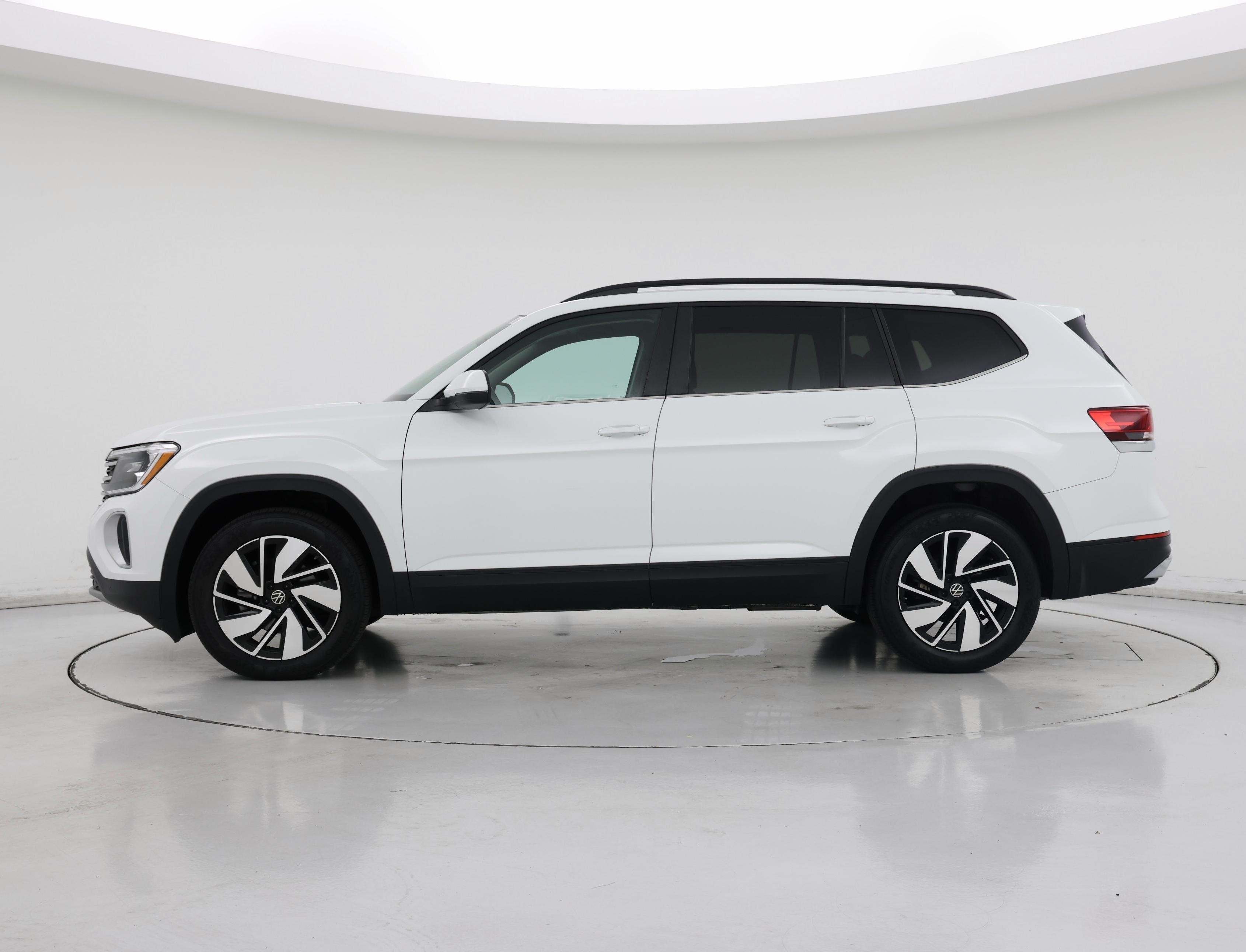 Thumbnail: 2024 Volkswagen Atlas - 3