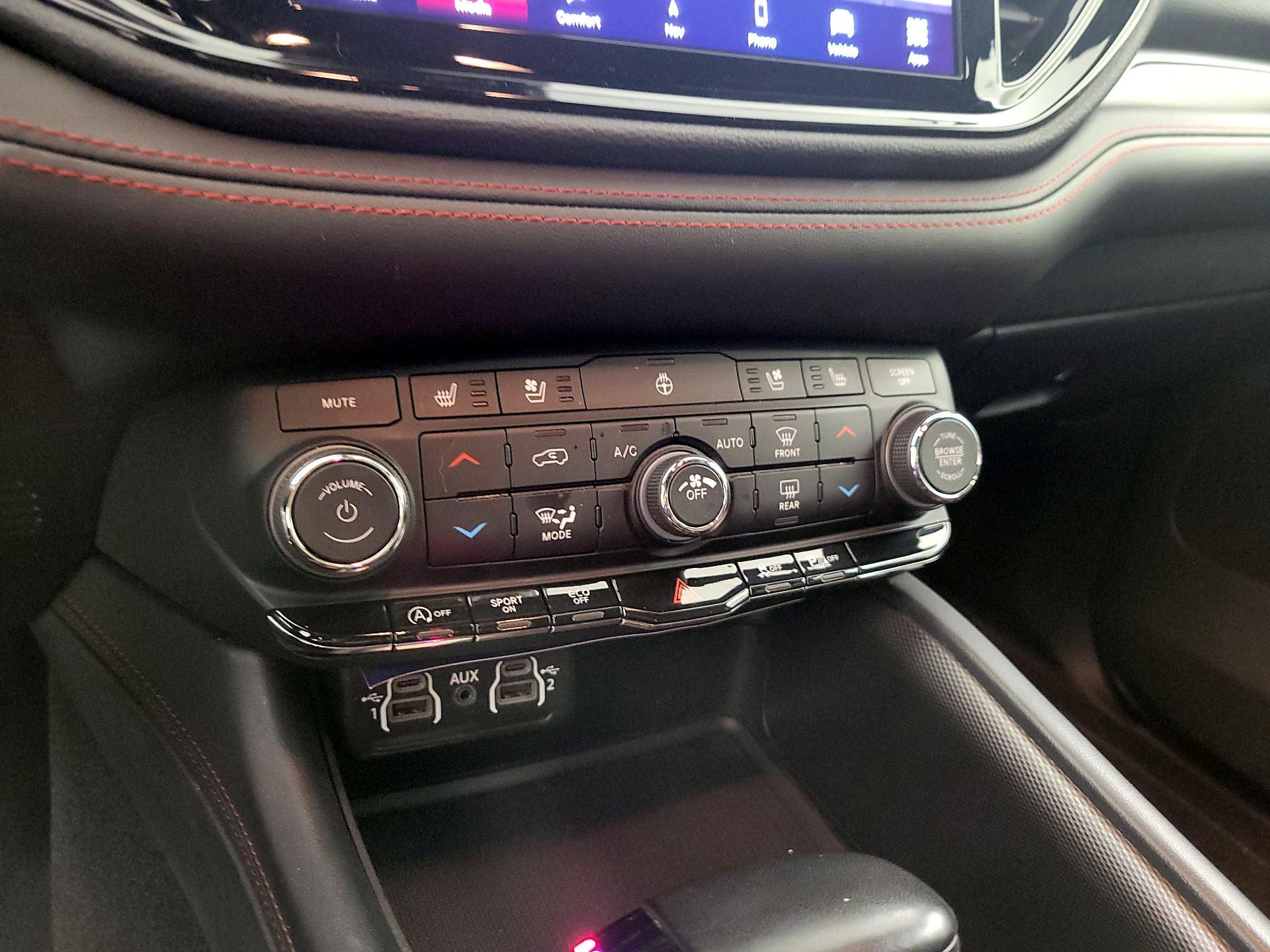 Thumbnail: 2023 Dodge Durango - 15
