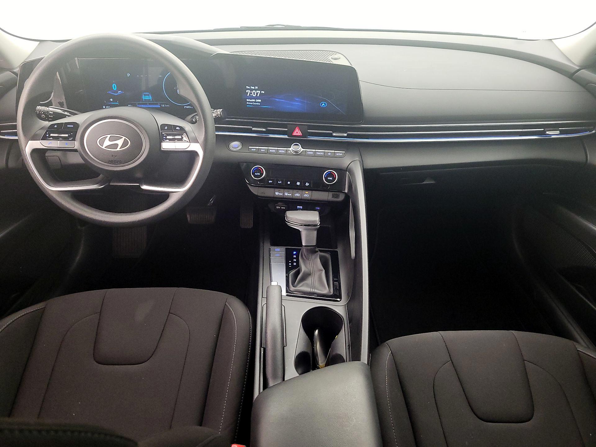 Thumbnail: 2024 Hyundai Elantra - 9