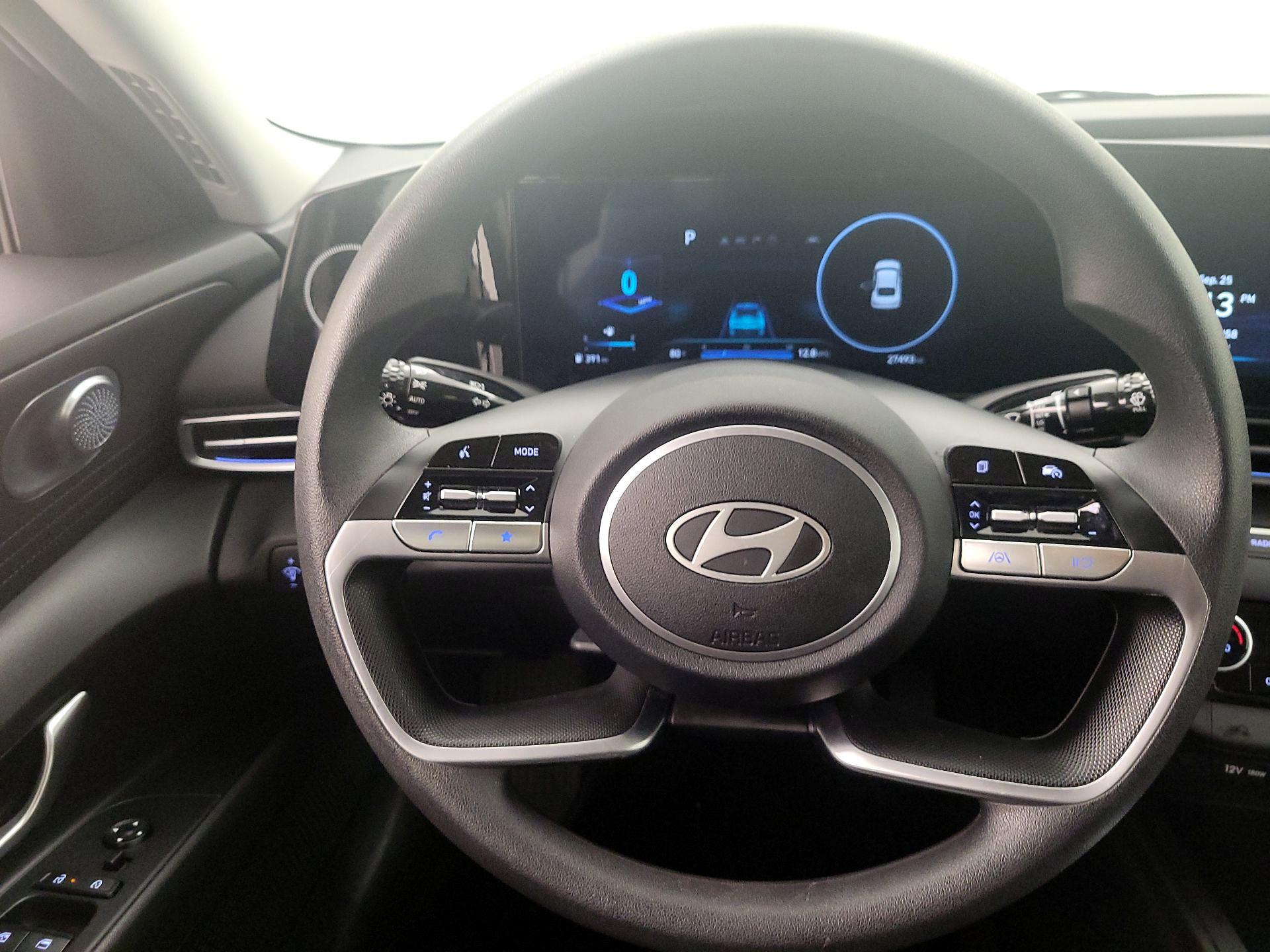 Thumbnail: 2024 Hyundai Elantra - 10