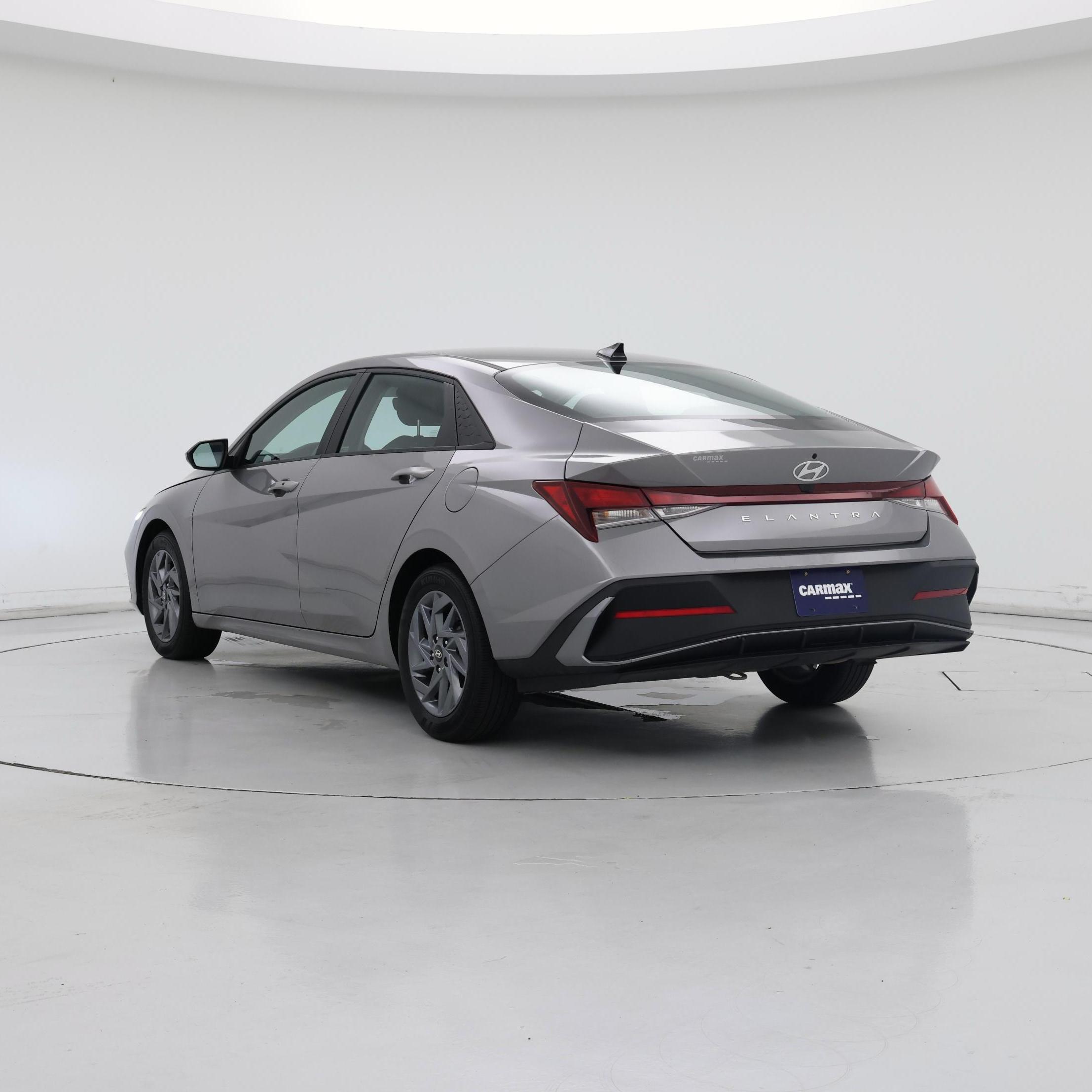 Thumbnail: 2024 Hyundai Elantra - 2