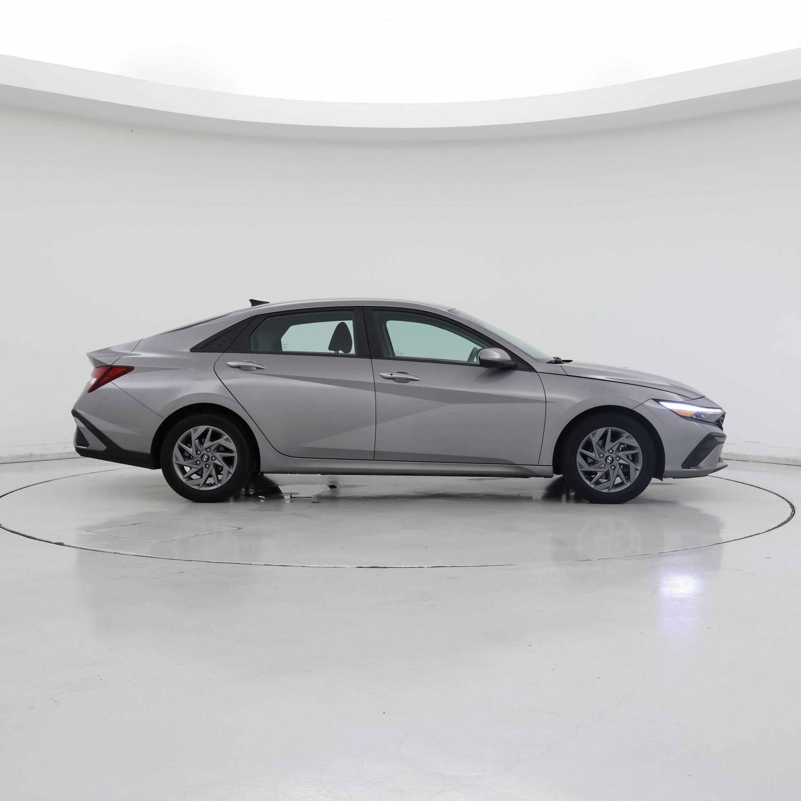 Thumbnail: 2024 Hyundai Elantra - 7