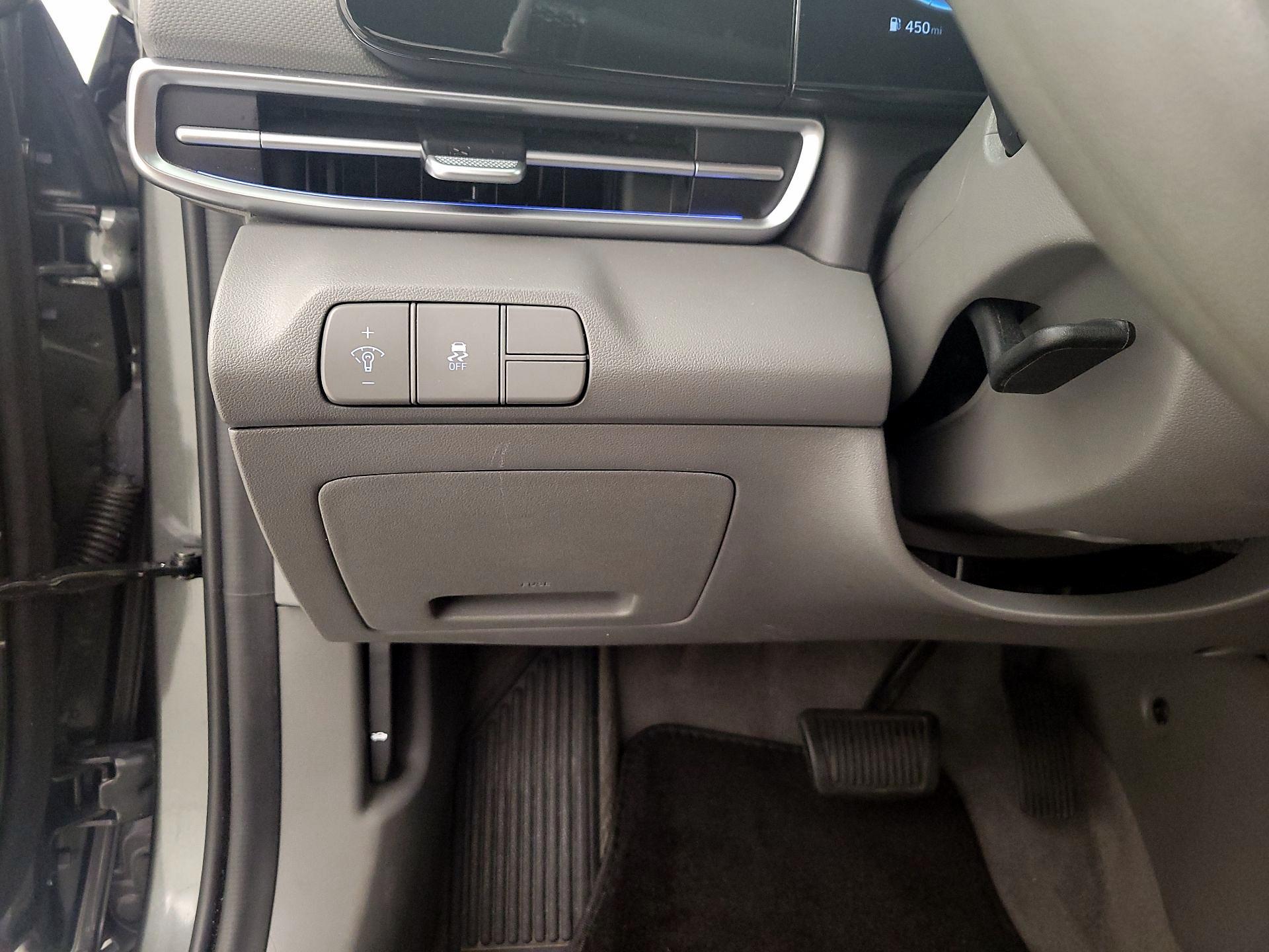 Thumbnail: 2024 Hyundai Elantra - 13