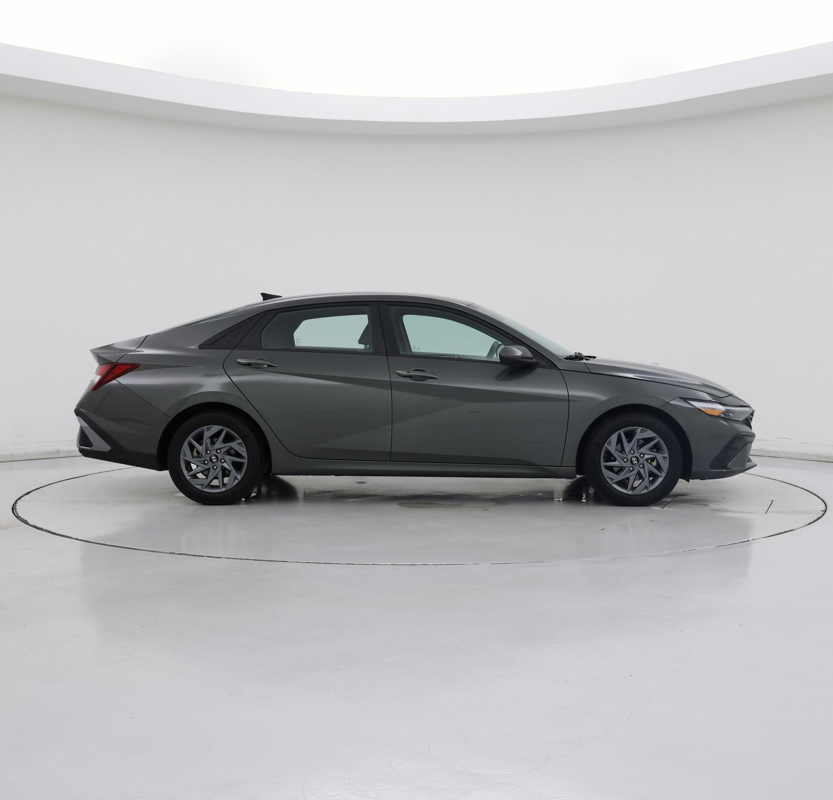 Thumbnail: 2024 Hyundai Elantra - 7