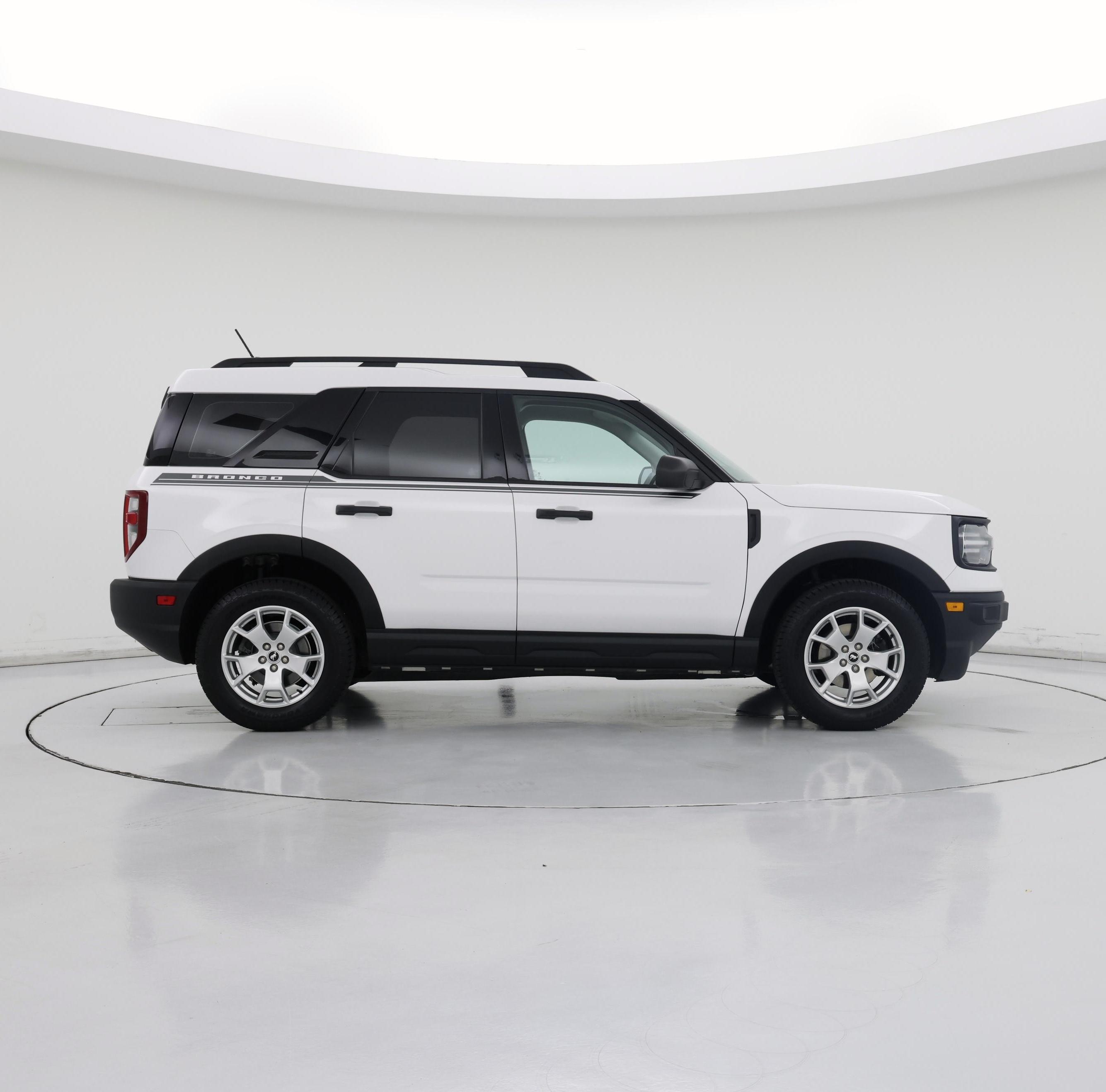 Thumbnail: 2022 Ford Bronco Sport - 7