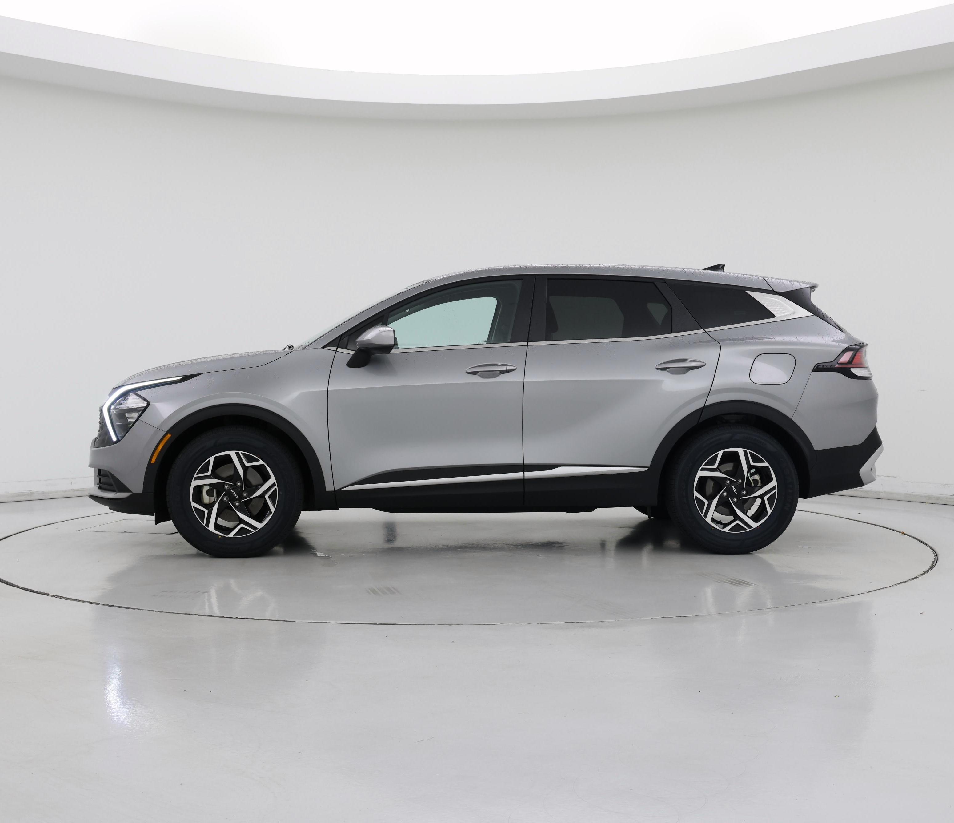 Thumbnail: 2023 Kia Sportage - 3