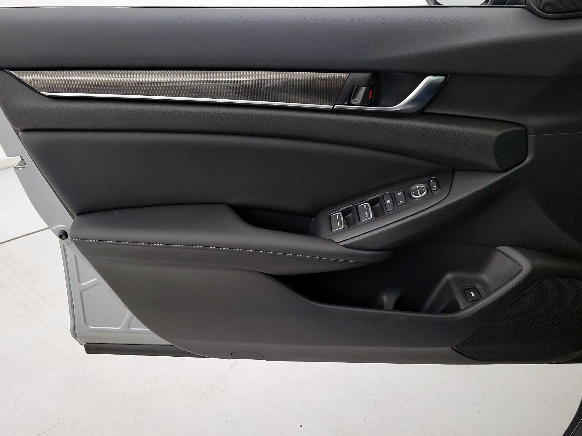 Thumbnail: 2022 Honda Accord - 12