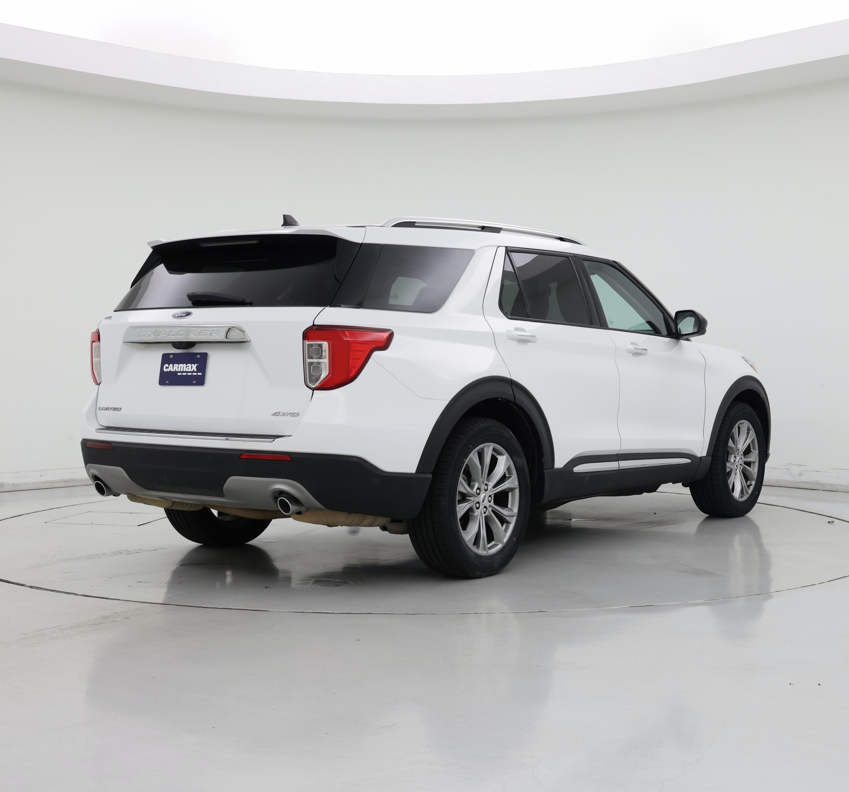Thumbnail: 2023 Ford Explorer - 8
