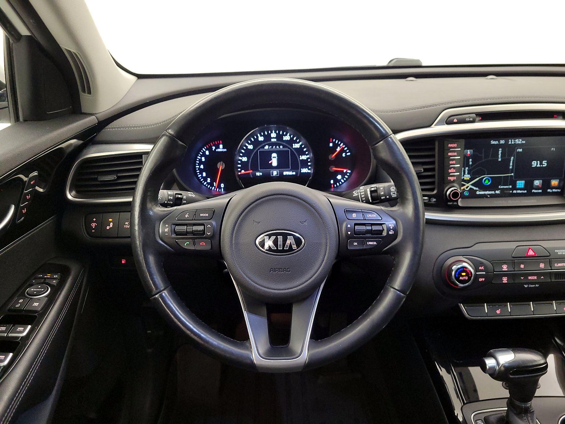 Thumbnail: 2016 Kia Sorento - 10