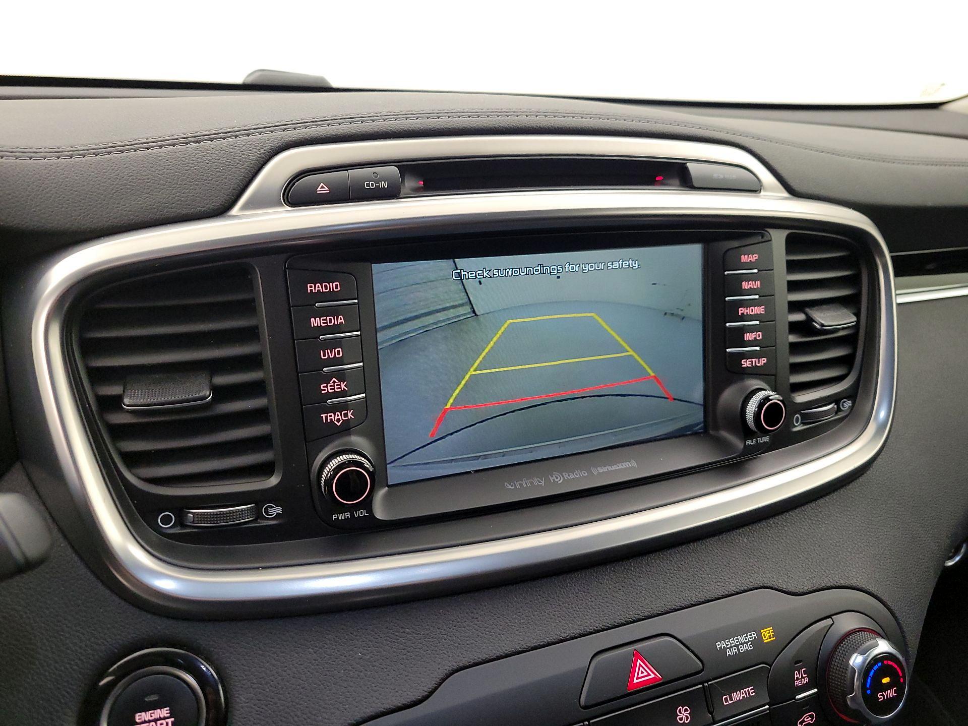 Thumbnail: 2016 Kia Sorento - 15