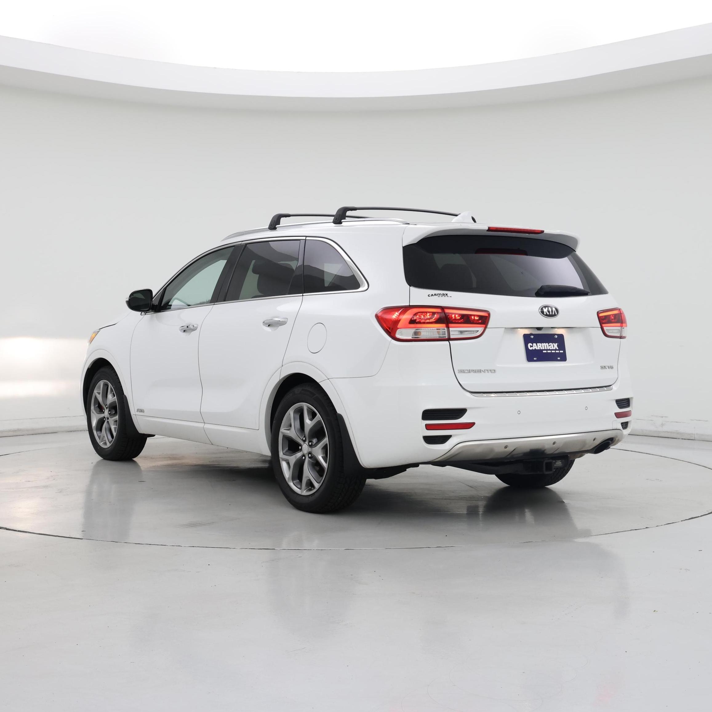 Thumbnail: 2016 Kia Sorento - 2