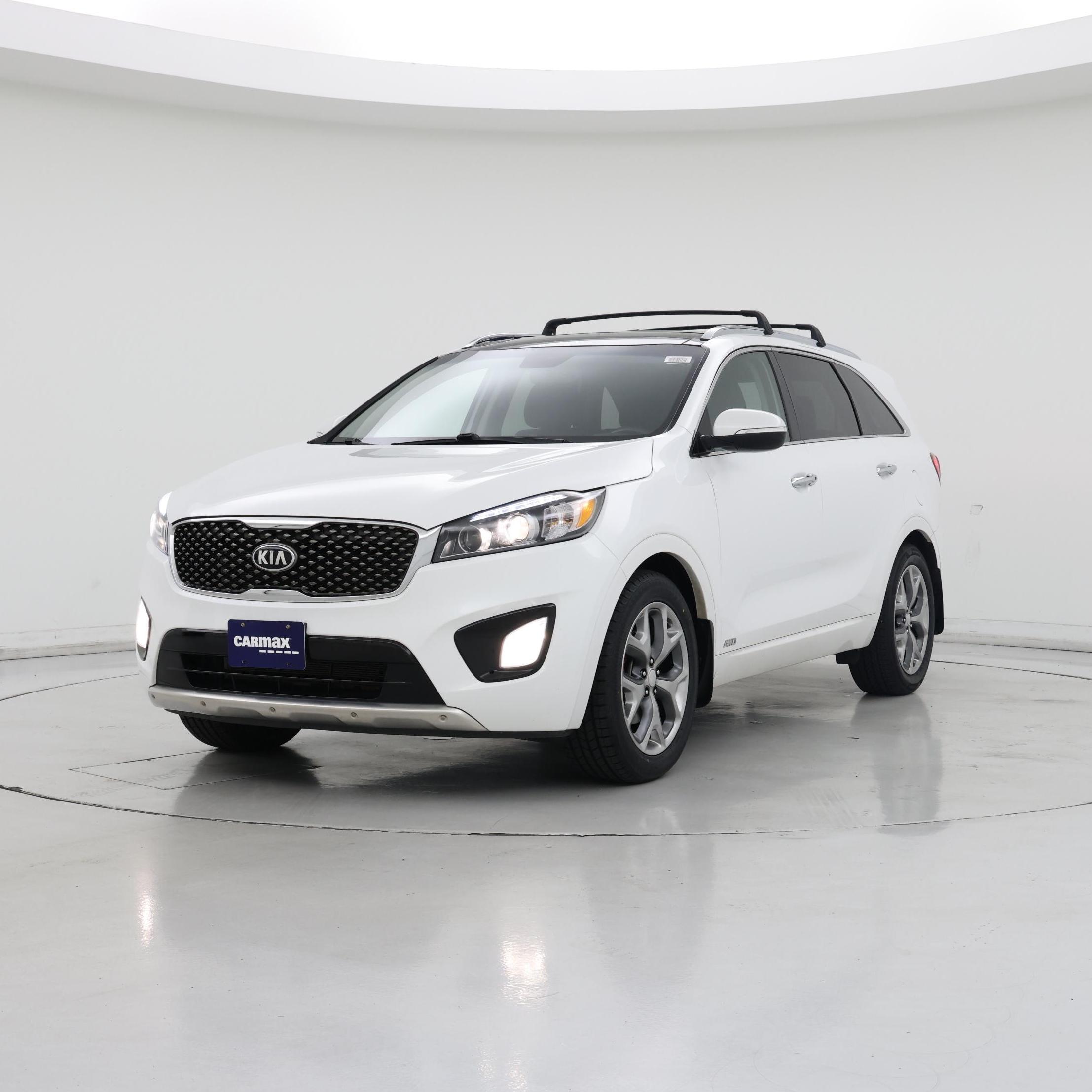 Thumbnail: 2016 Kia Sorento - 4