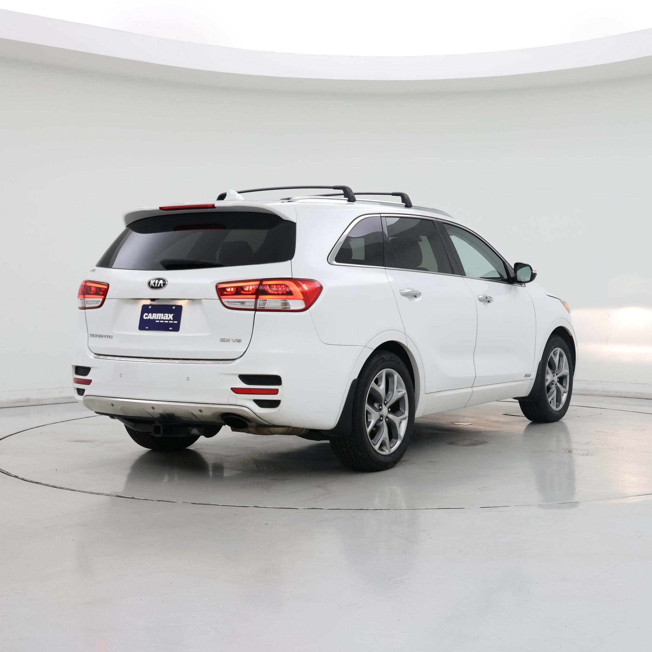Thumbnail: 2016 Kia Sorento - 8