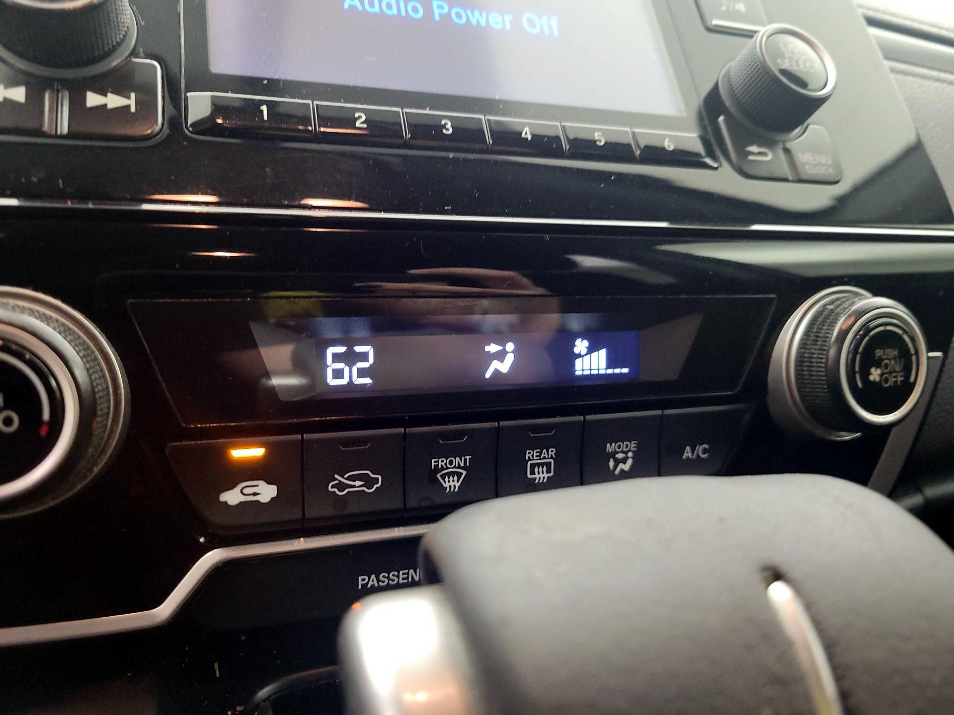 Thumbnail: 2019 Honda CR-V - 16