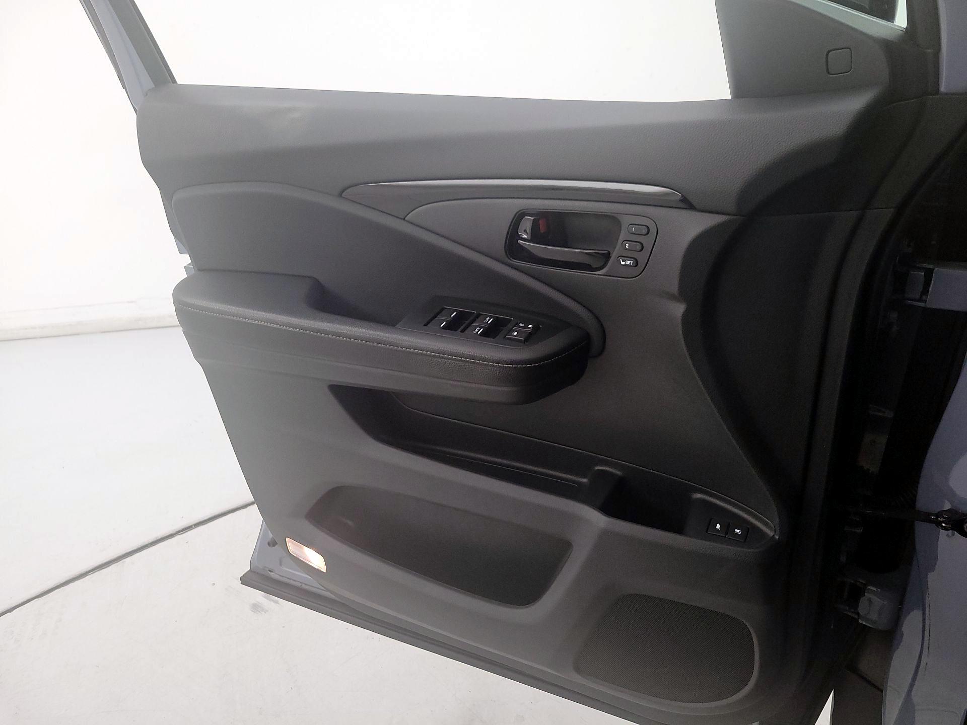 Thumbnail: 2022 Honda Passport - 12