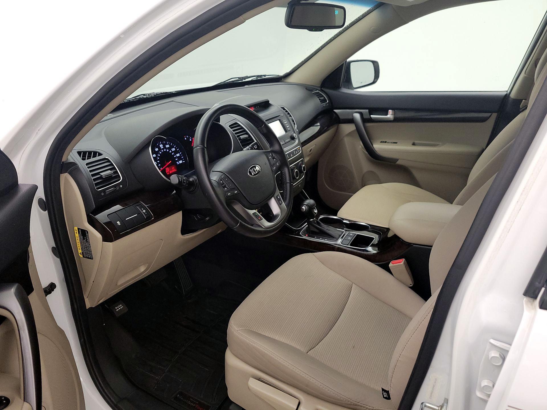 Thumbnail: 2015 Kia Sorento - 11