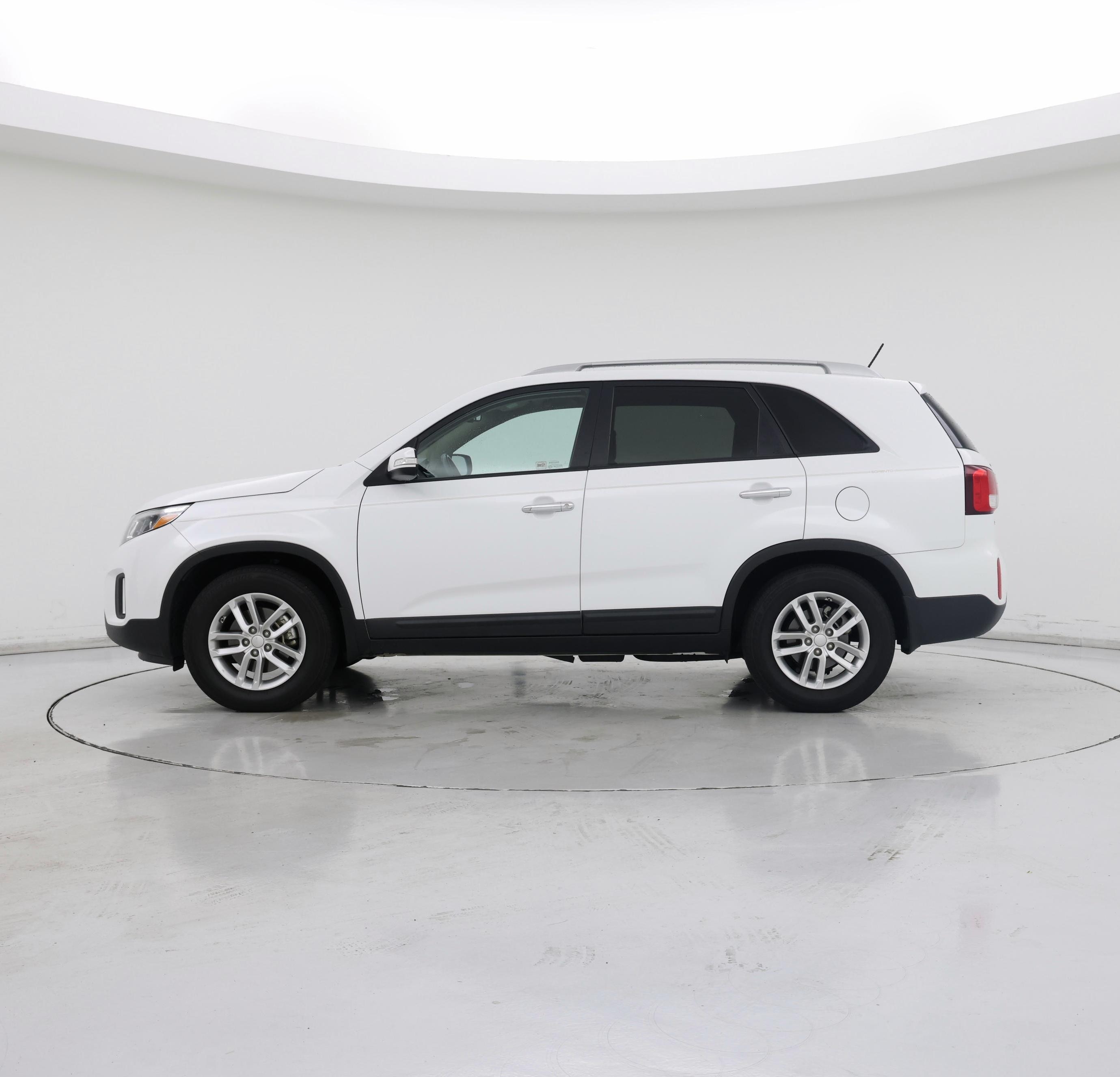 Thumbnail: 2015 Kia Sorento - 3