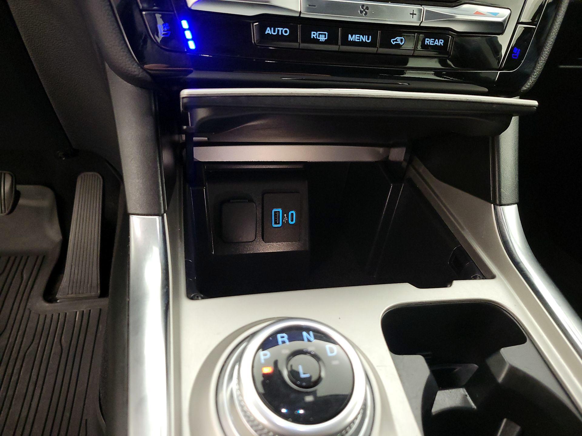 Thumbnail: 2021 Ford Explorer - 19
