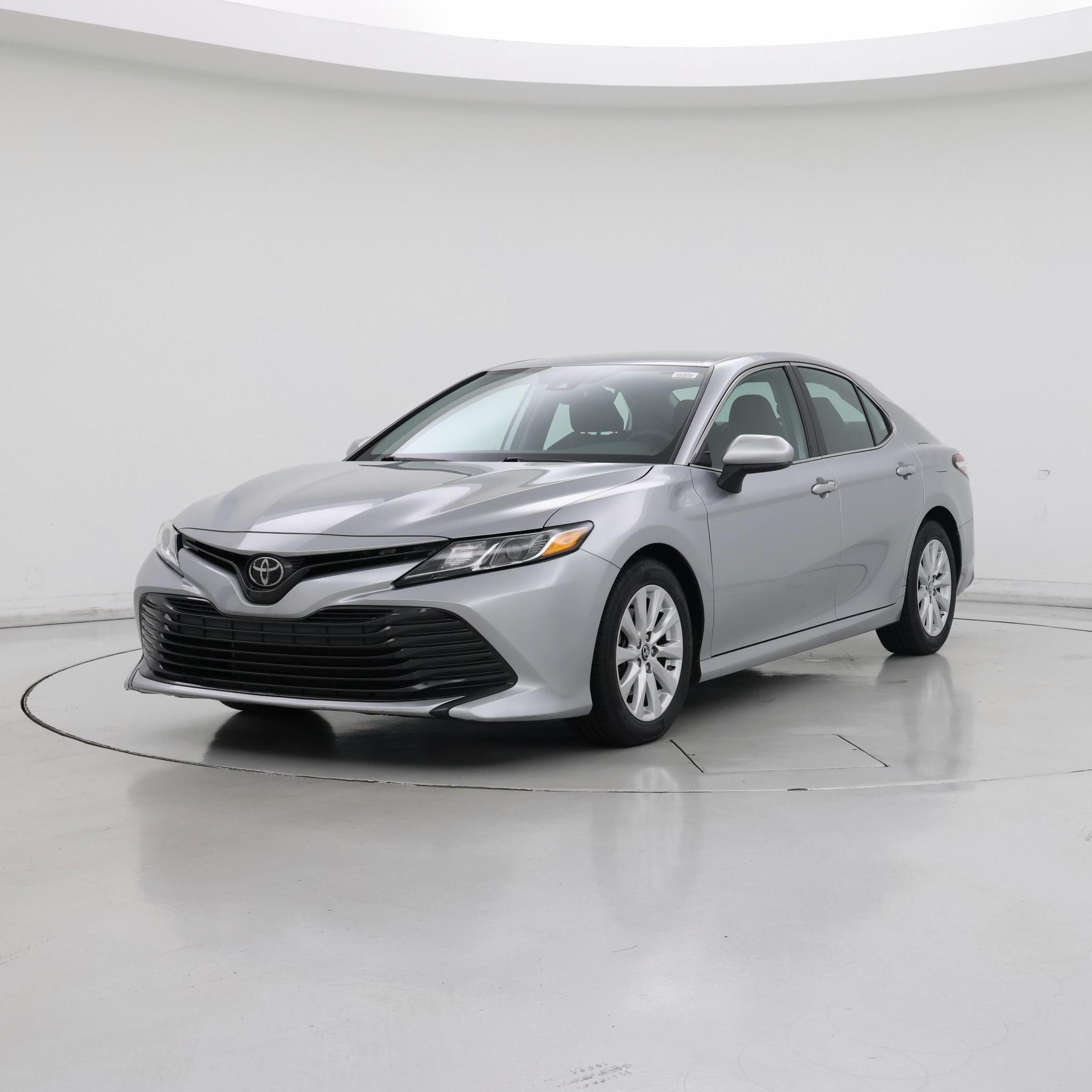 Thumbnail: 2019 Toyota Camry - 4