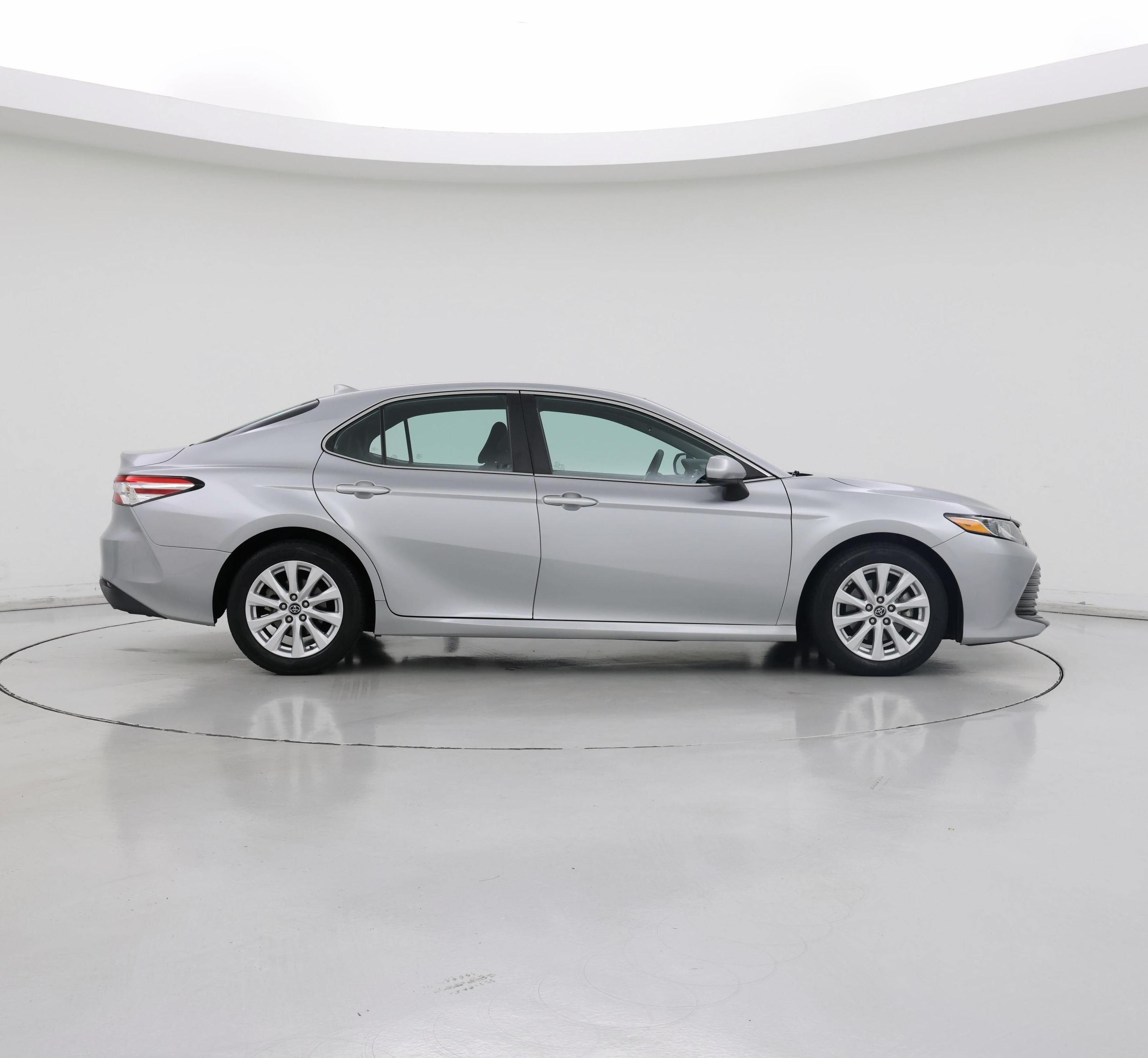 Thumbnail: 2019 Toyota Camry - 7