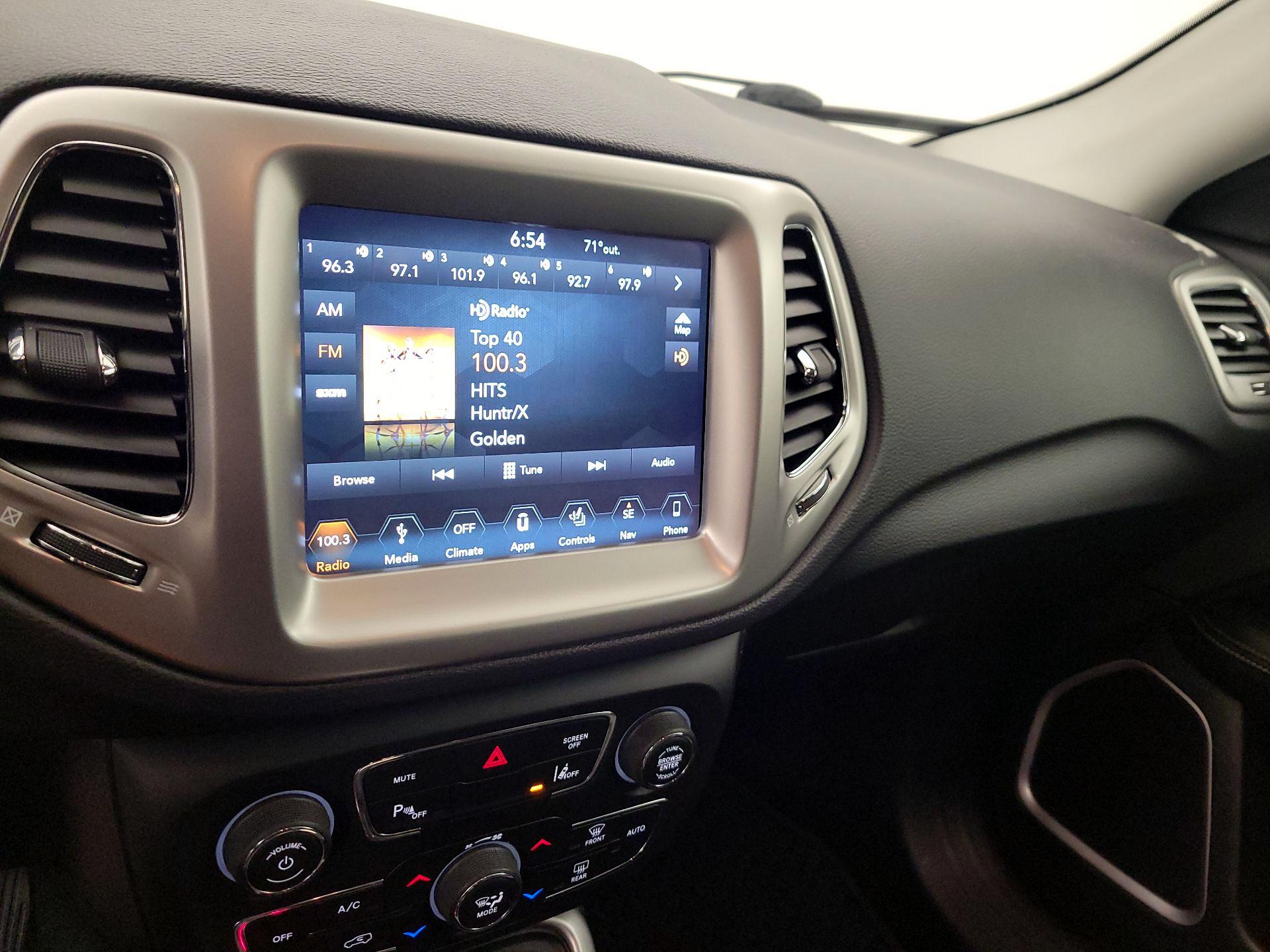 Thumbnail: 2018 Jeep Compass - 15