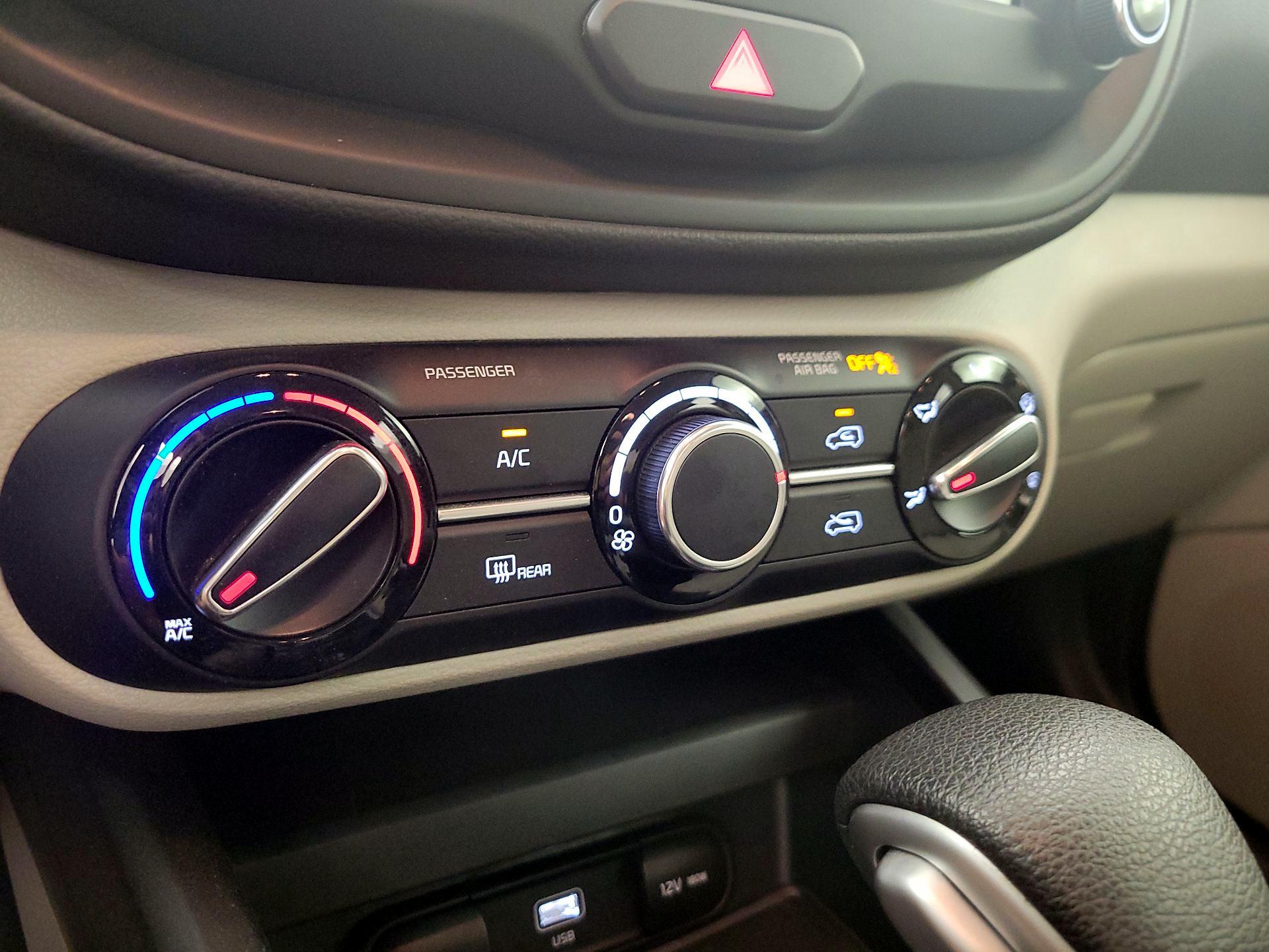 Thumbnail: 2023 Kia Soul - 16