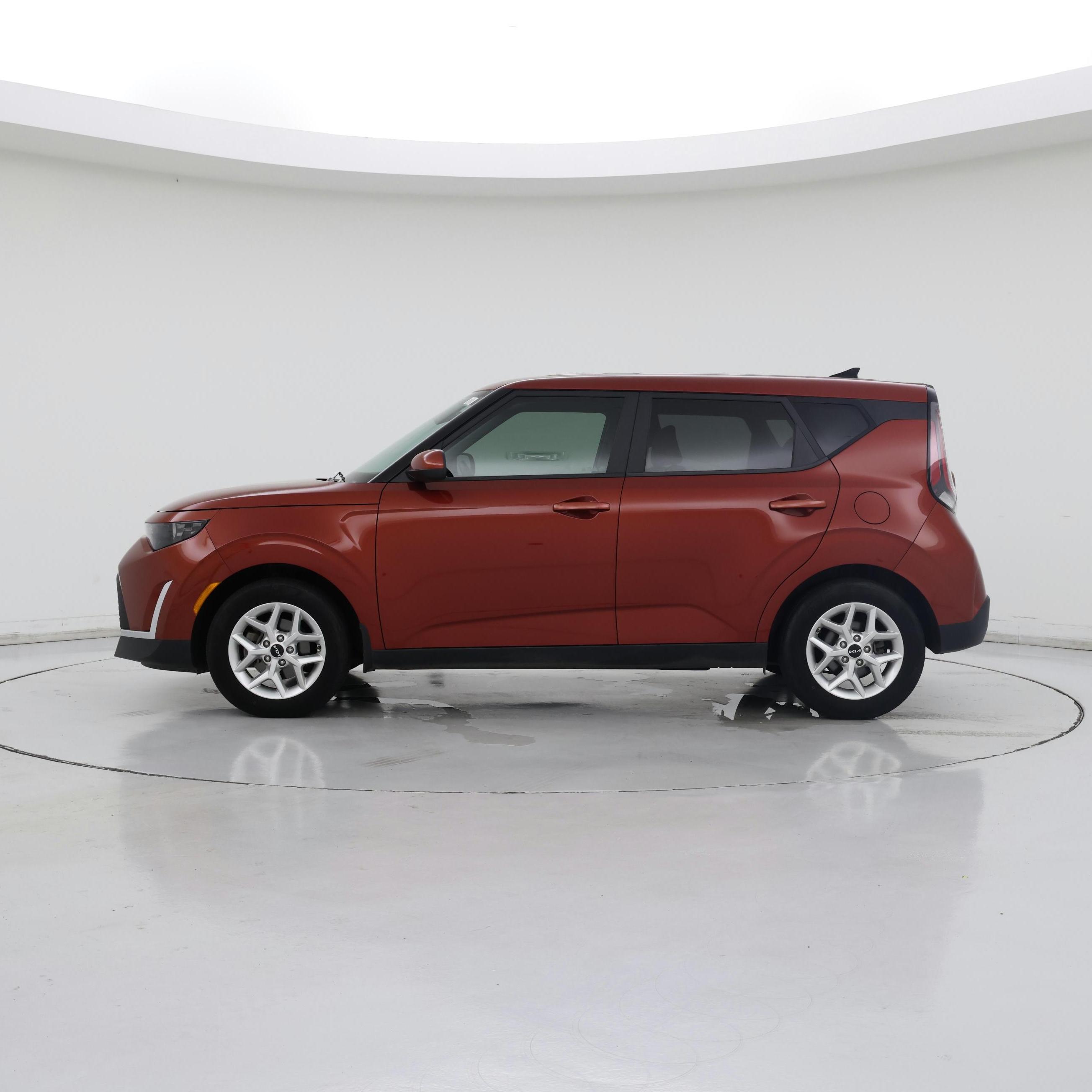 Thumbnail: 2023 Kia Soul - 3
